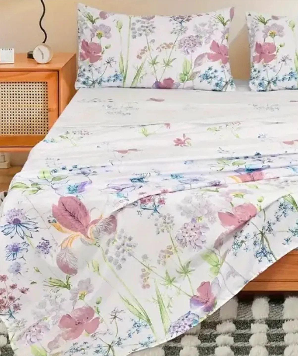 4 pieces Bedsheet set, Various designs, King size image indicator(9)