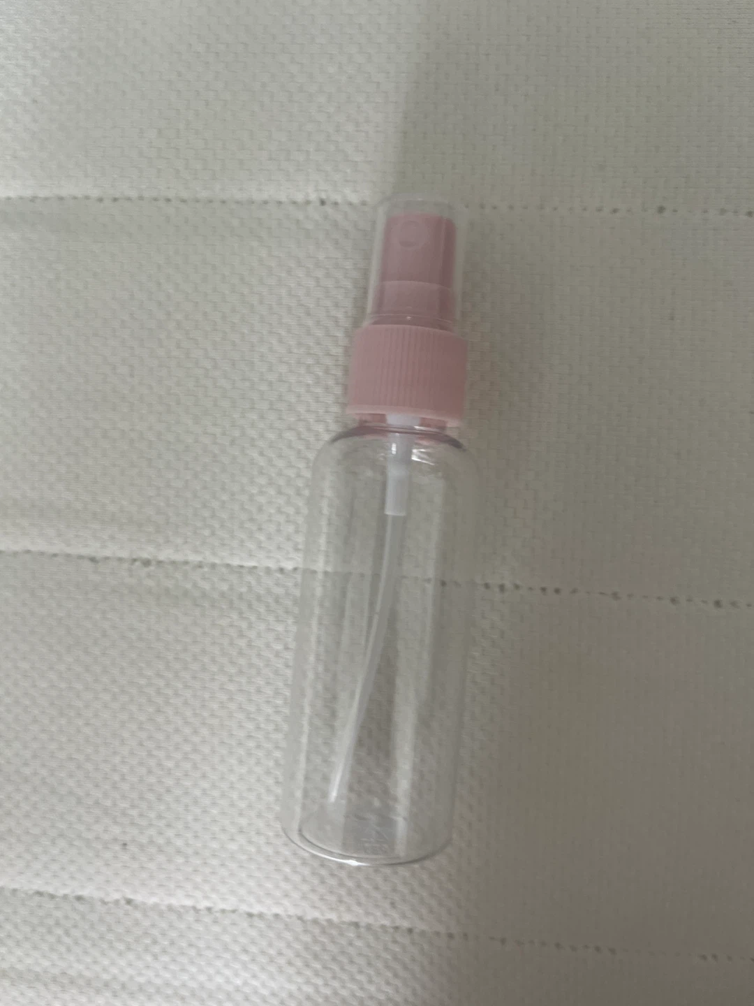 Spray Bottle - Clear with Pink Top