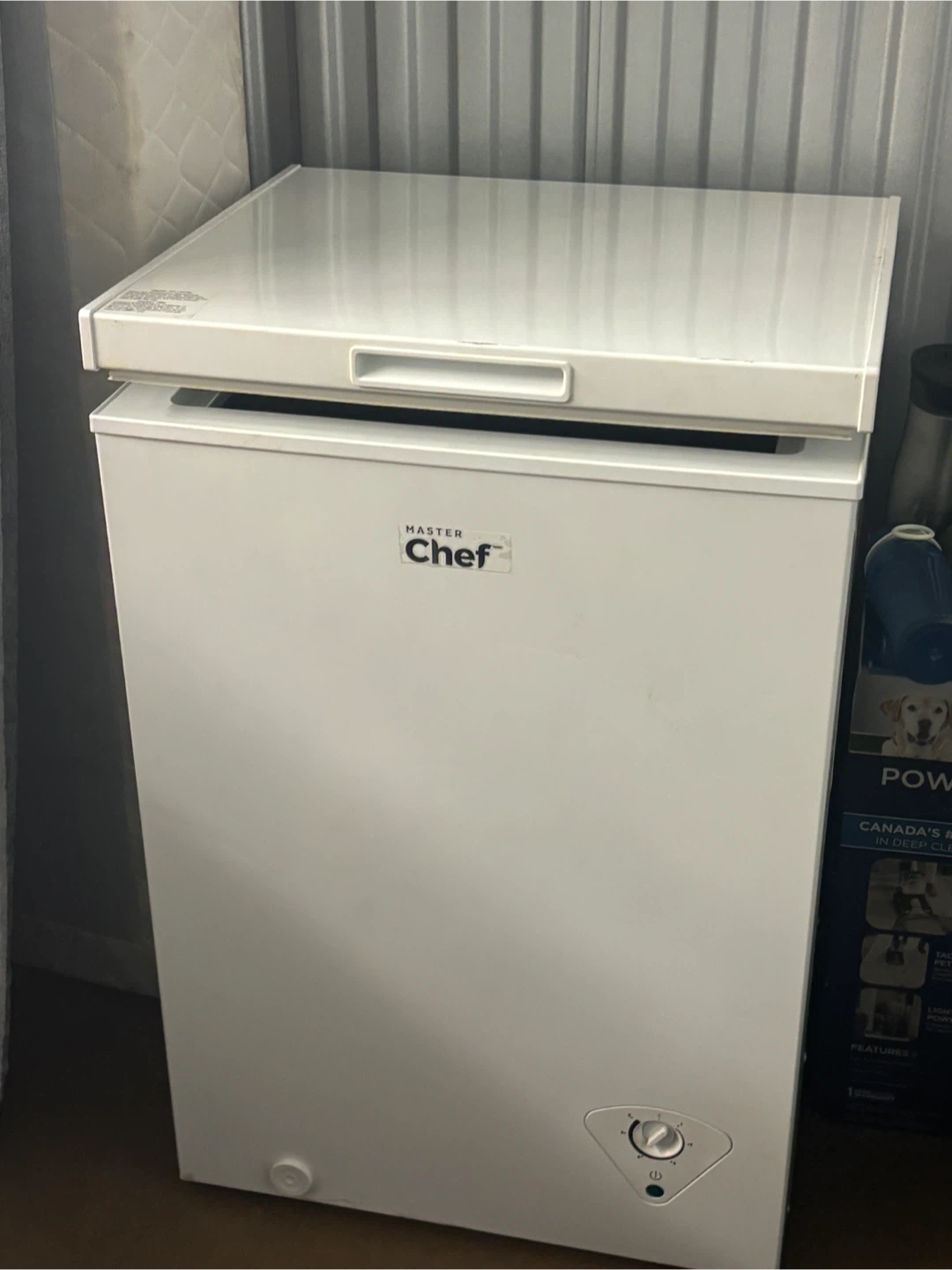 Master Chef Chest Freezer - White