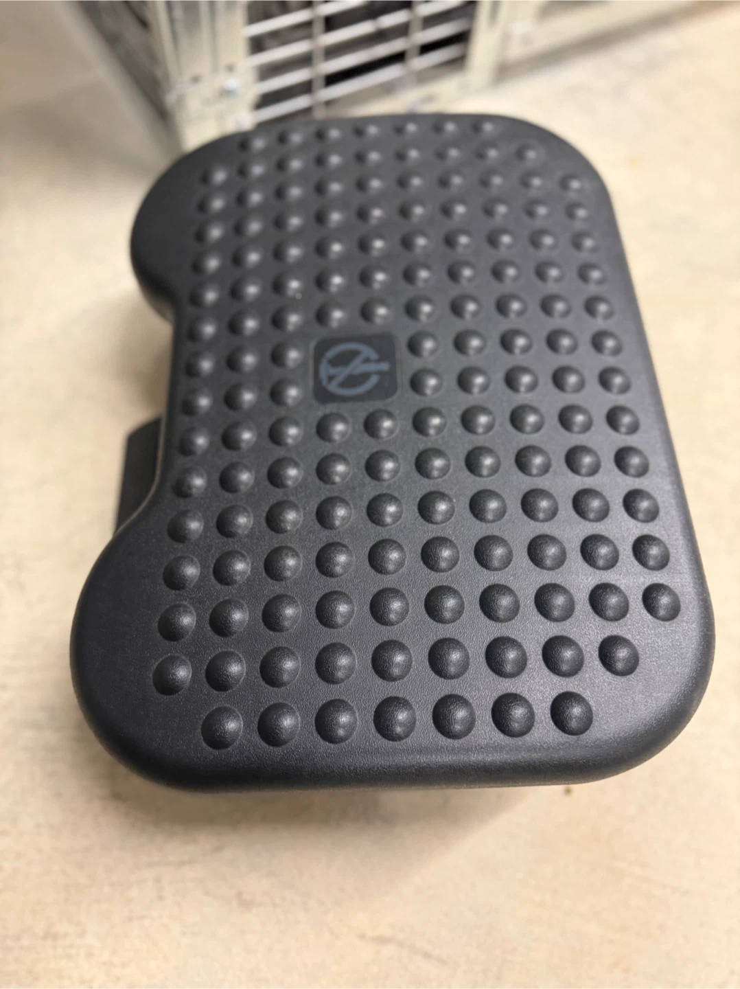 Adjustable Foot Rest - Black - photo 5