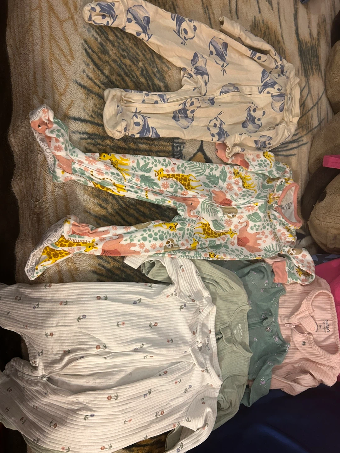 Baby girl Clothes Bundle - photo 3