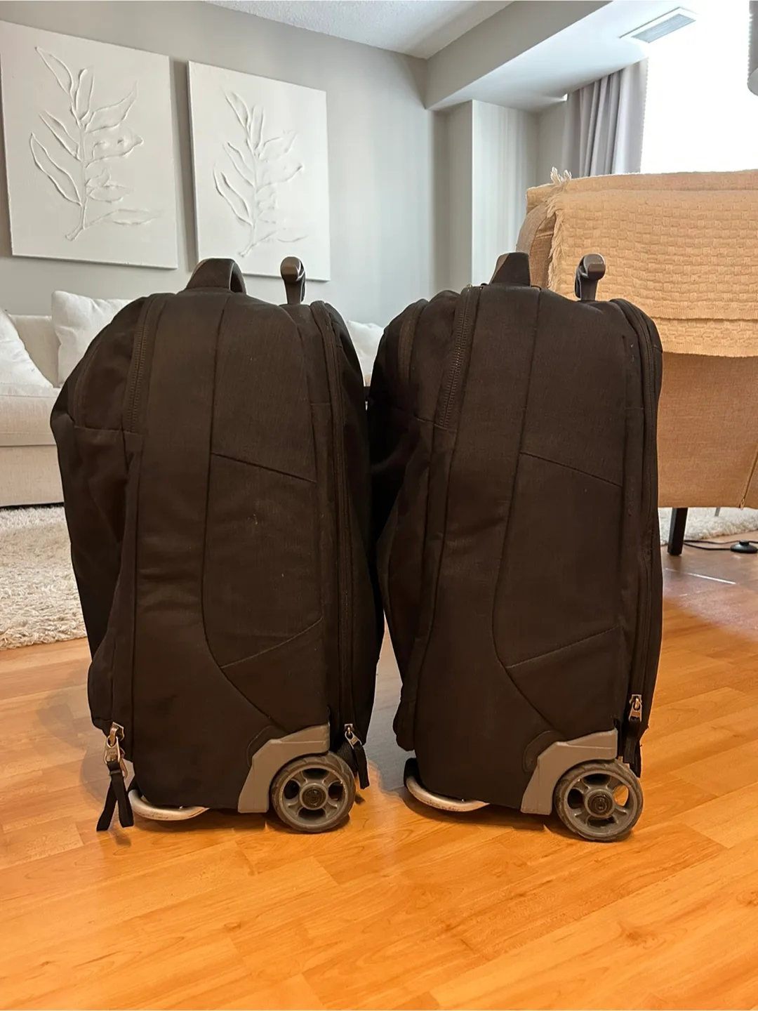 MEC Rolling Carry-On Backpack (x2) – 40L each image indicator(2)