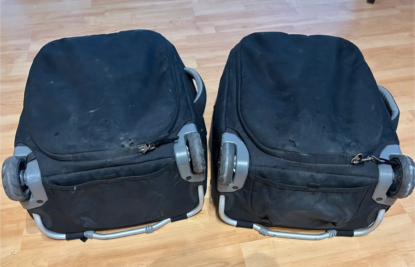 MEC Rolling Carry-On Backpack (x2) – 40L each image indicator(10)