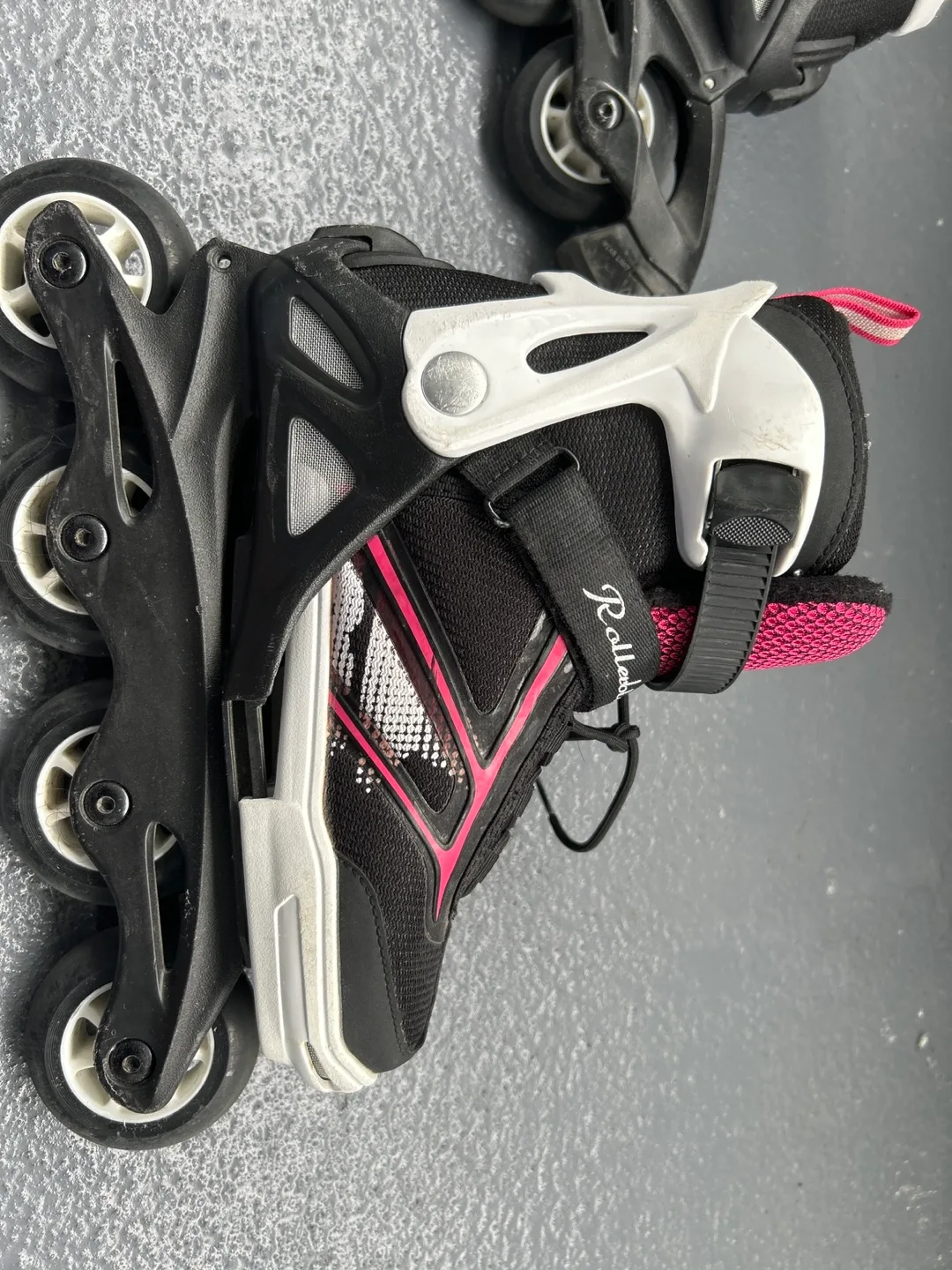 Rollerblade Inline Skates - US Size 5 image indicator(4)