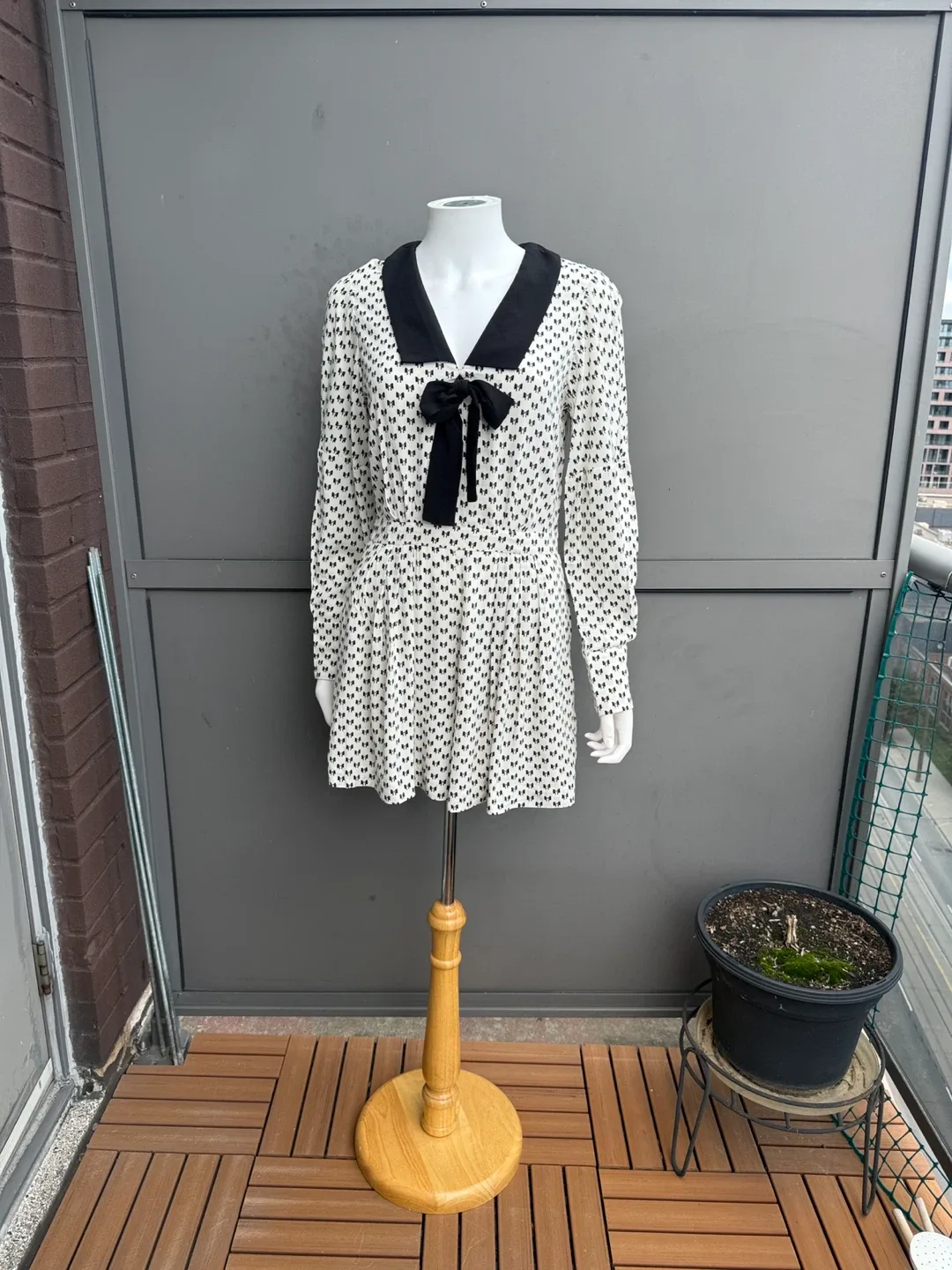 MAJE - White & Black Bow Print Jumper thumbnail