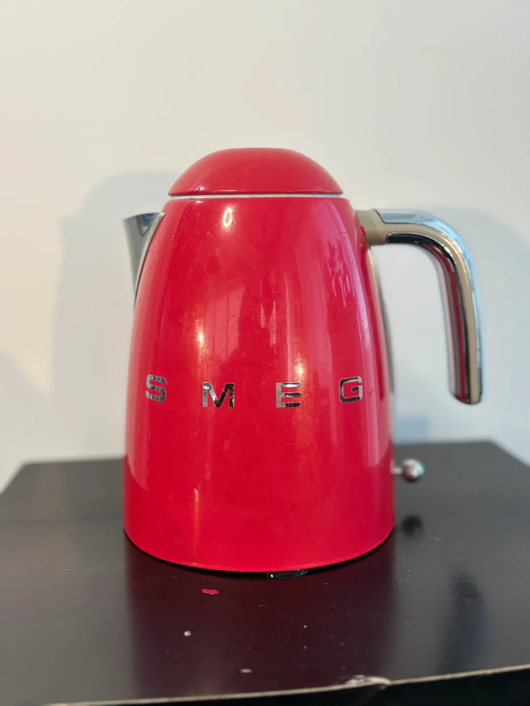 SMEG Red Kettle thumbnail