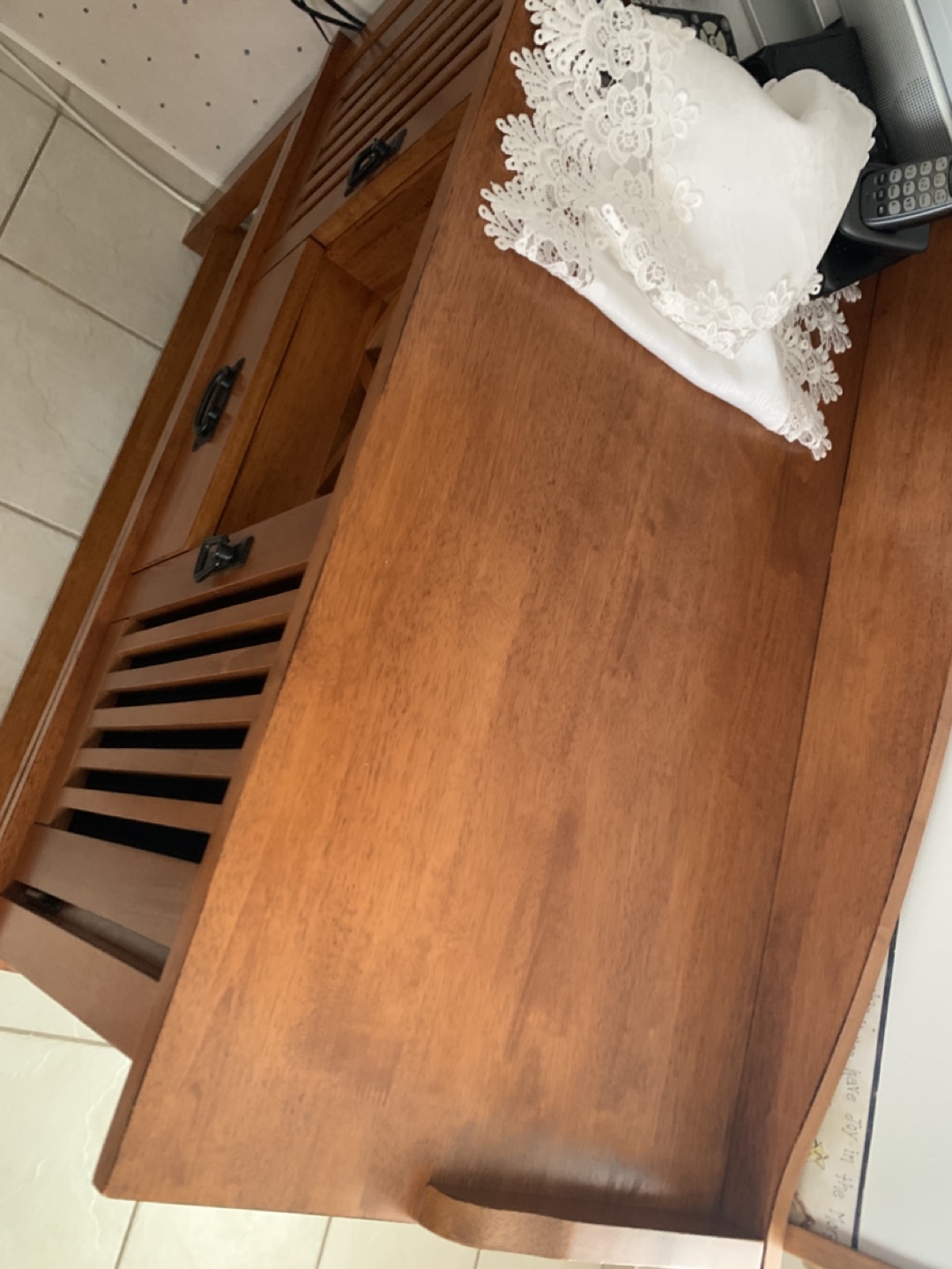 Hutch with Wine Storage - photo 2
