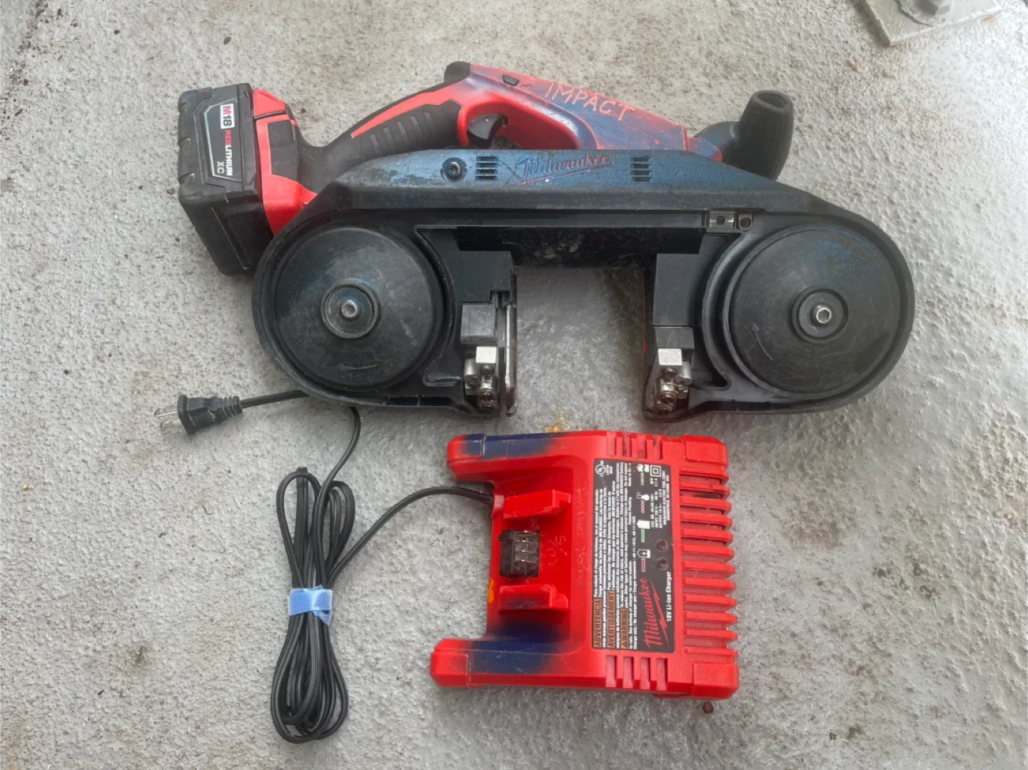 Milwaukee 2629-20 Cordless Band Saw with Charger image indicator(2)