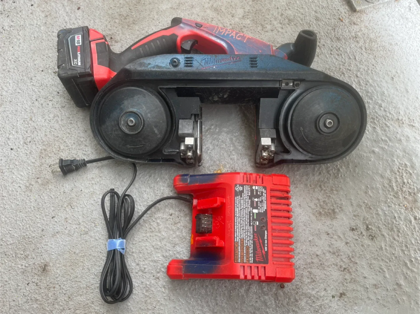 Milwaukee 2629-20 Cordless Band Saw with Charger image indicator(6)