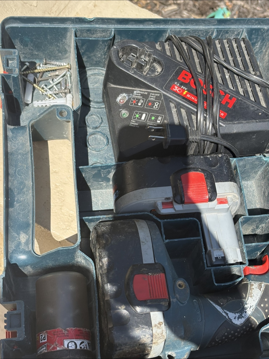Bosch Cordless Impact Driver Kit (retails for $100) - photo 2