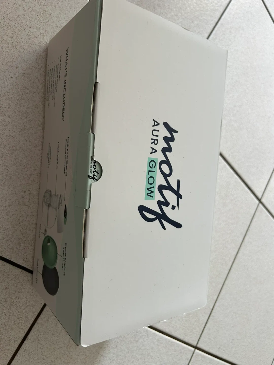 Motif Aura Glow Wearable Breast Pump - New in Box image indicator(7)