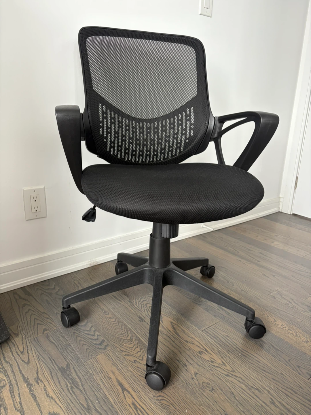 Black Mesh Office Chair