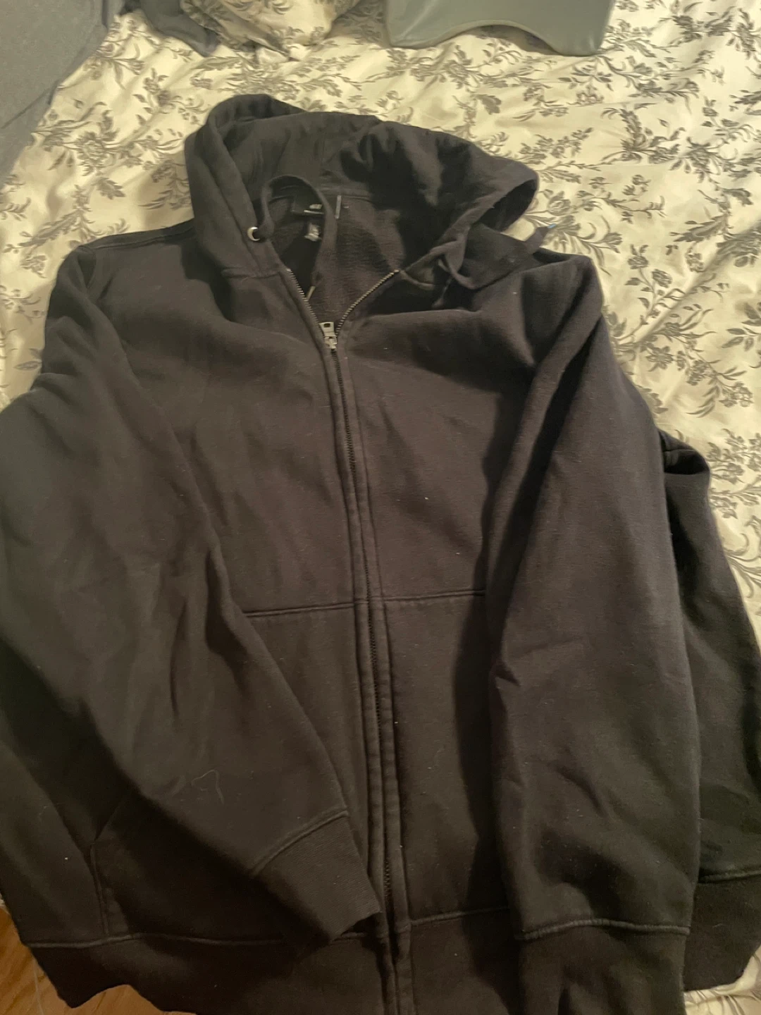 H&M Black Regular Fit Hoodie - Size L