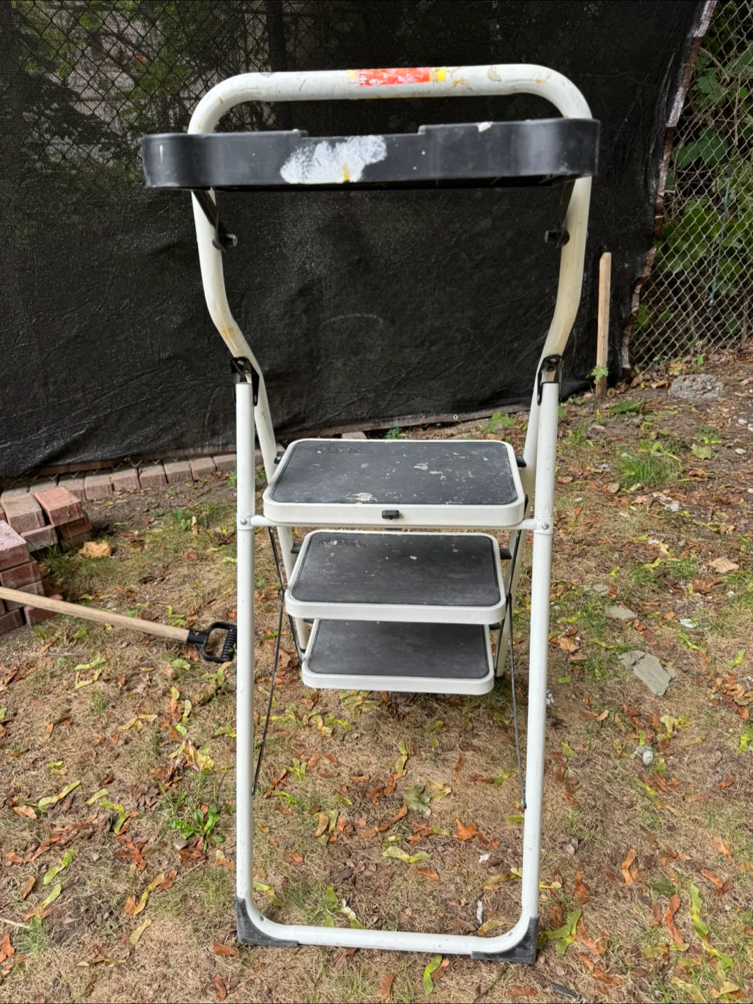 3-Step Ladder - White image indicator(4)