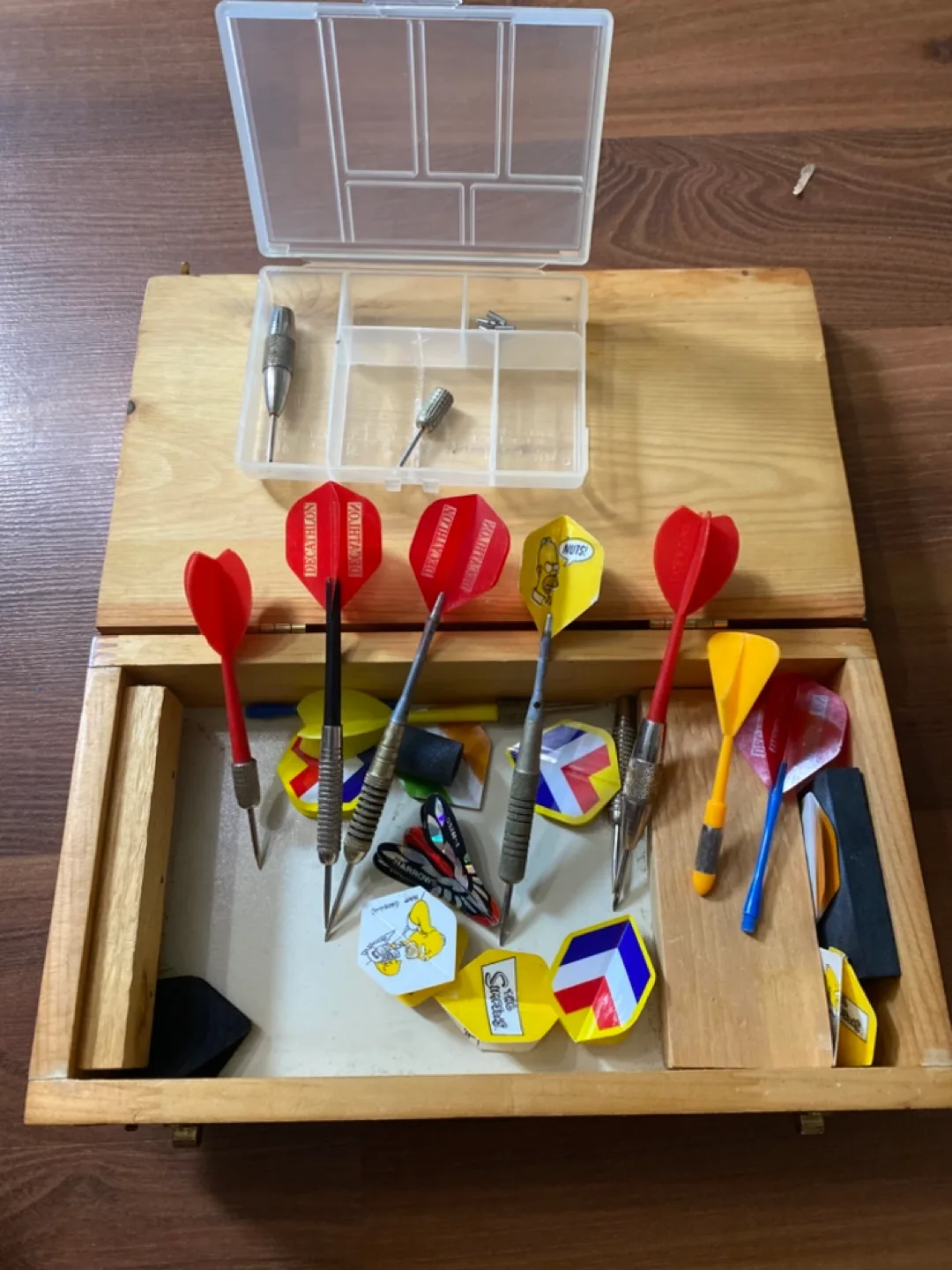 Set of Darts with Case thumbnail