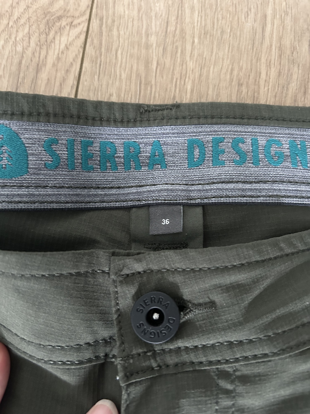 Sierra Designs Olive Green Cargo Shorts - Size 36 - photo 2