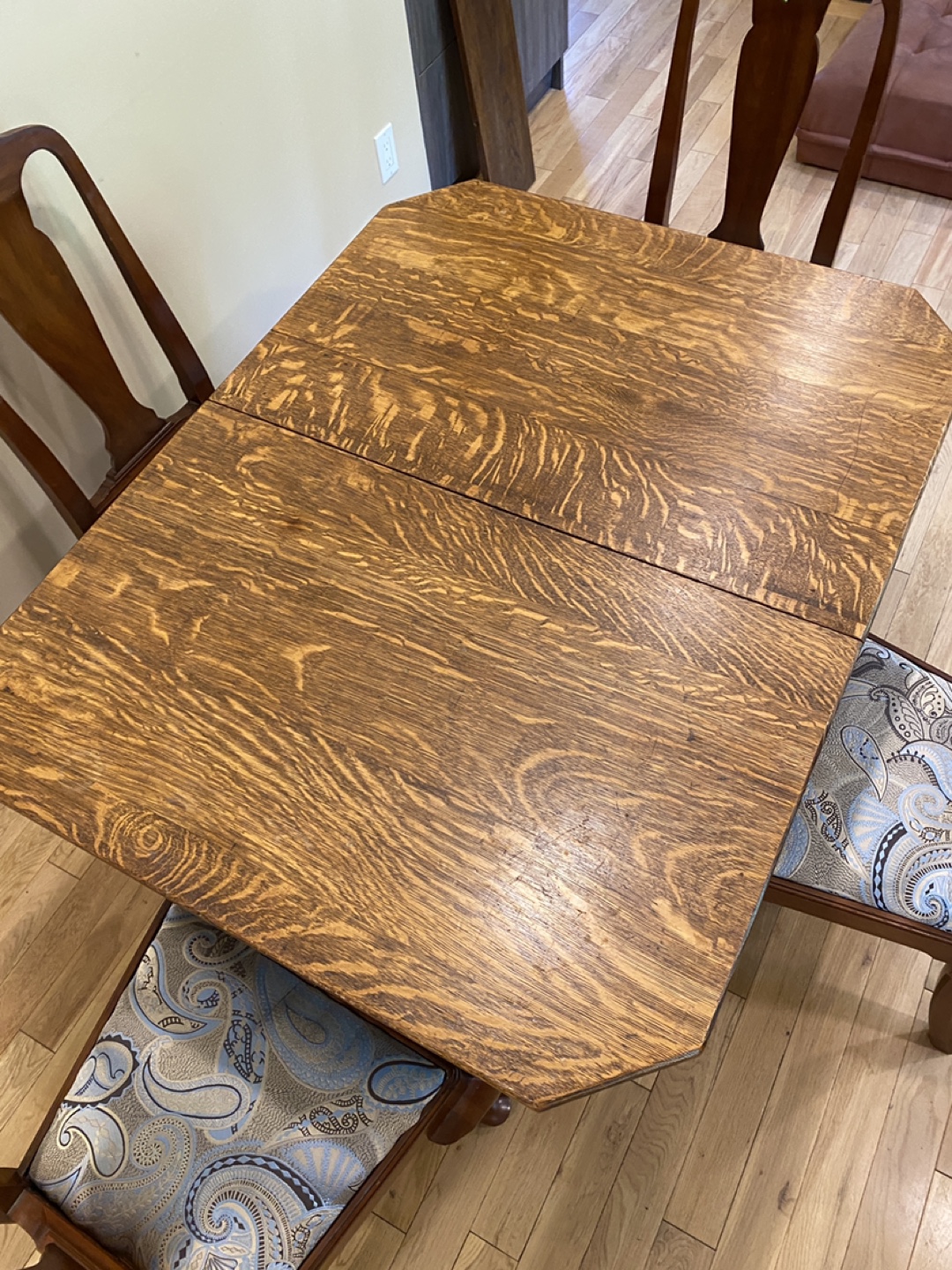 Antique Strathroy Furniture Tiger Oak Dining Set (CAN DELIVER) - photo 3