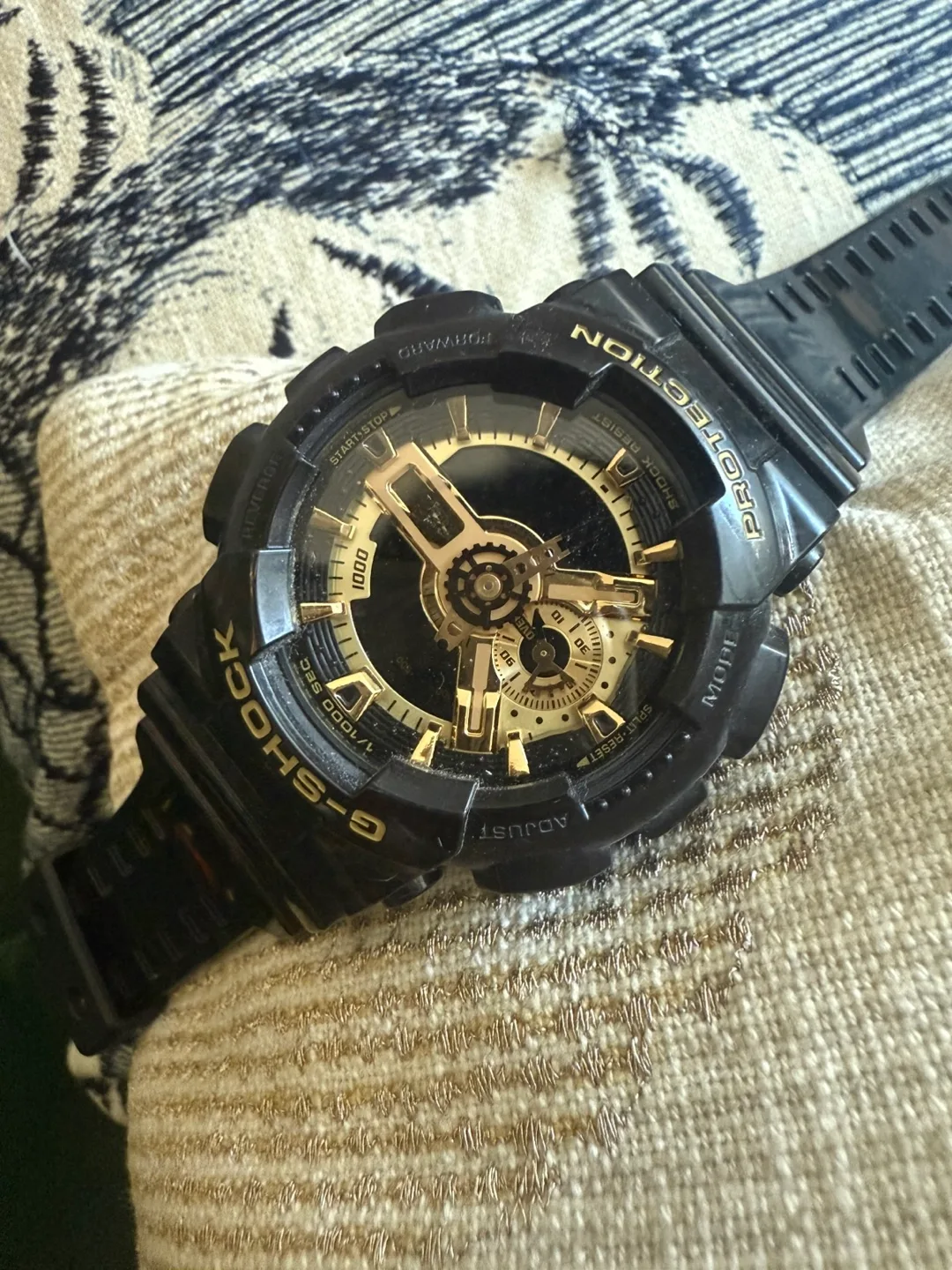 Casio G-Shock GA-110GB Black & Gold Watch image indicator(2)