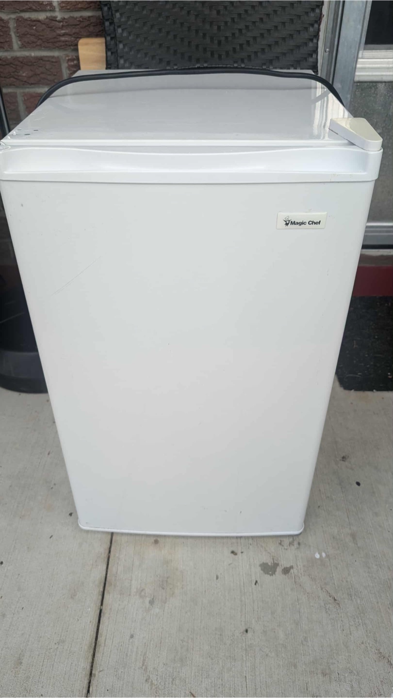 Magic Chef Compact Refrigerator - White
