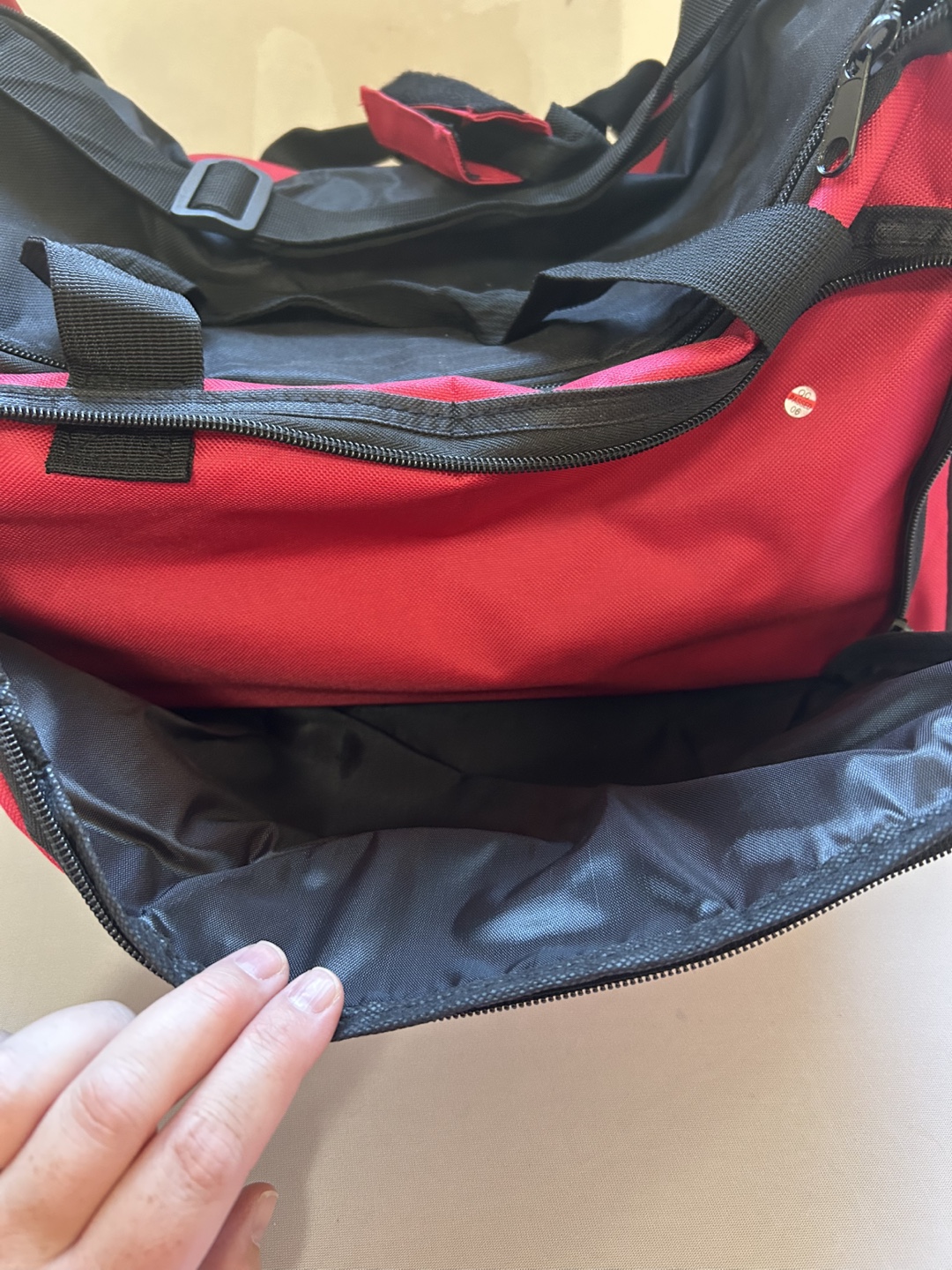 GoodLife Fitness Gym Bag - Red & Black - photo 4