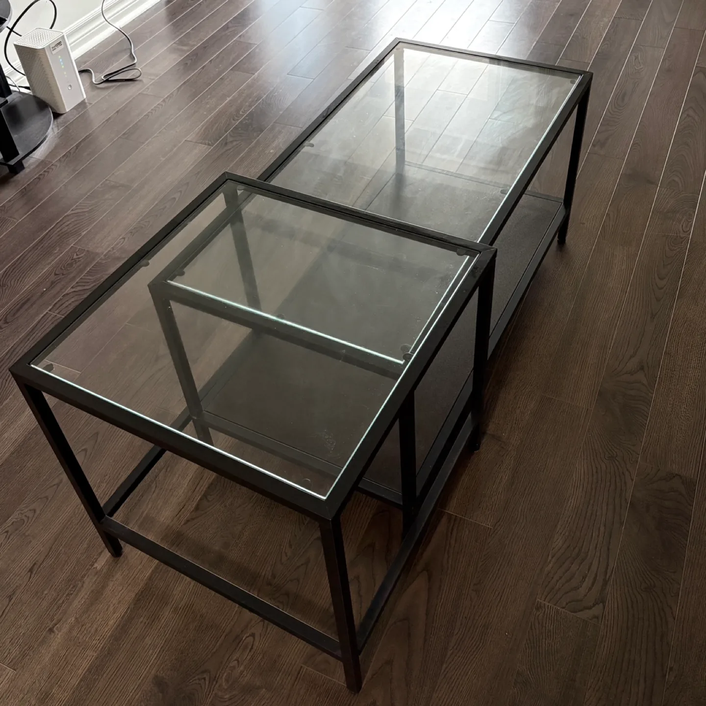 IKEA VITTSJÖ Nesting Coffee Tables image indicator(2)