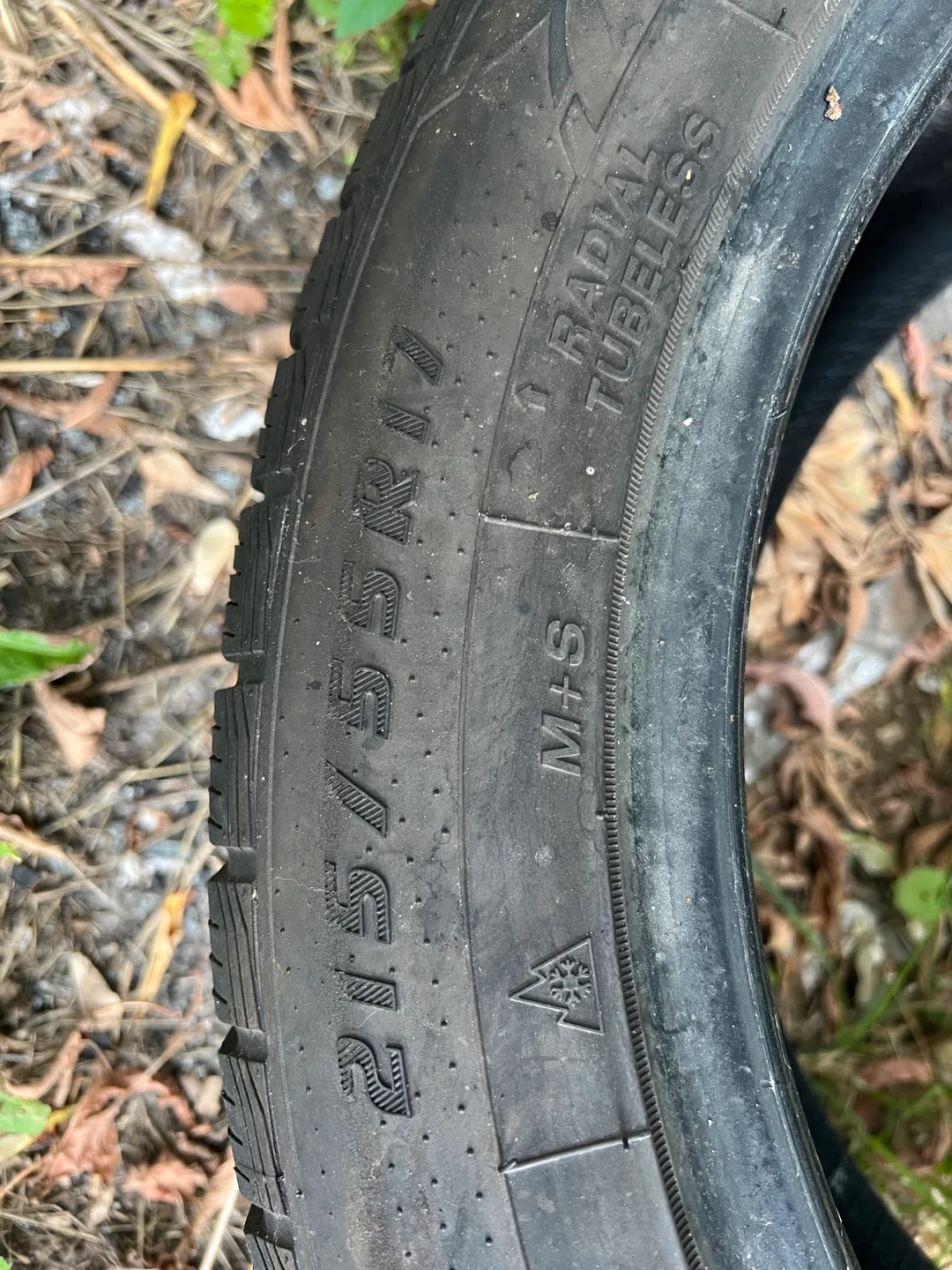 215/55R17 Radial Tubeless Tires - Pair (Winter tires) image indicator(4)