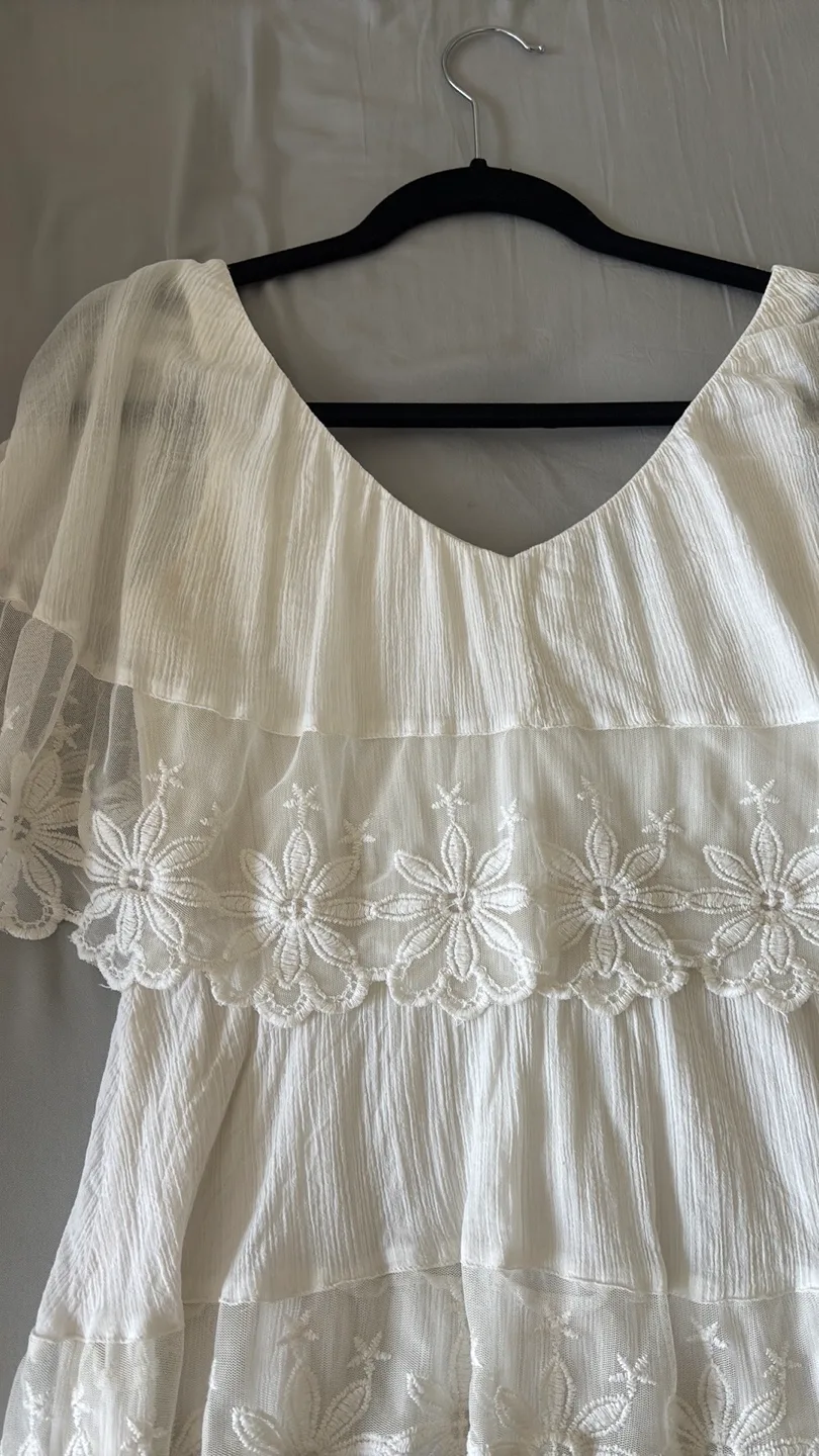 H&M White Tiered Dress - Size 2 image indicator(2)