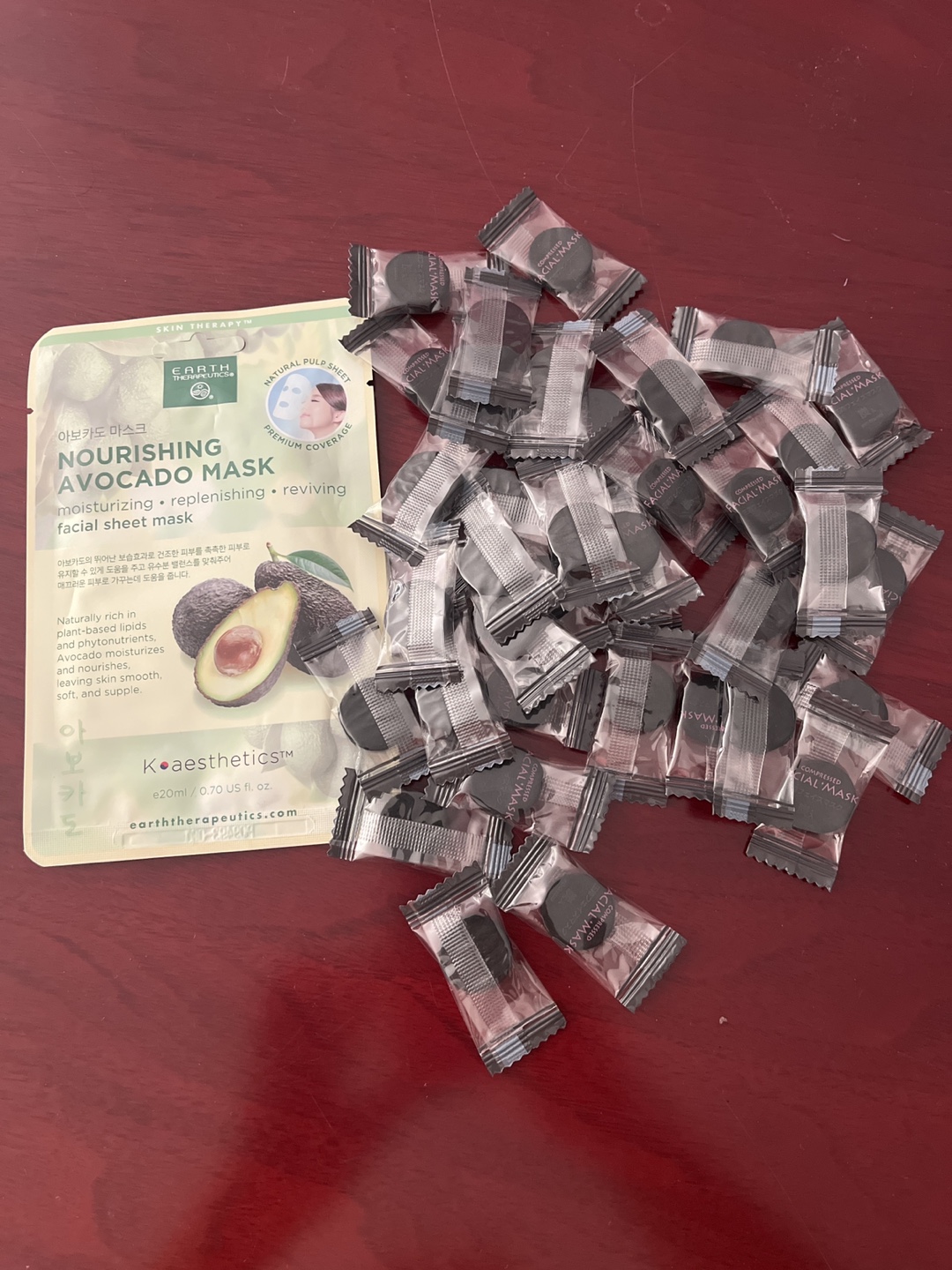 Earth Therapeutics Nourishing Avocado Mask + Compressed Masks