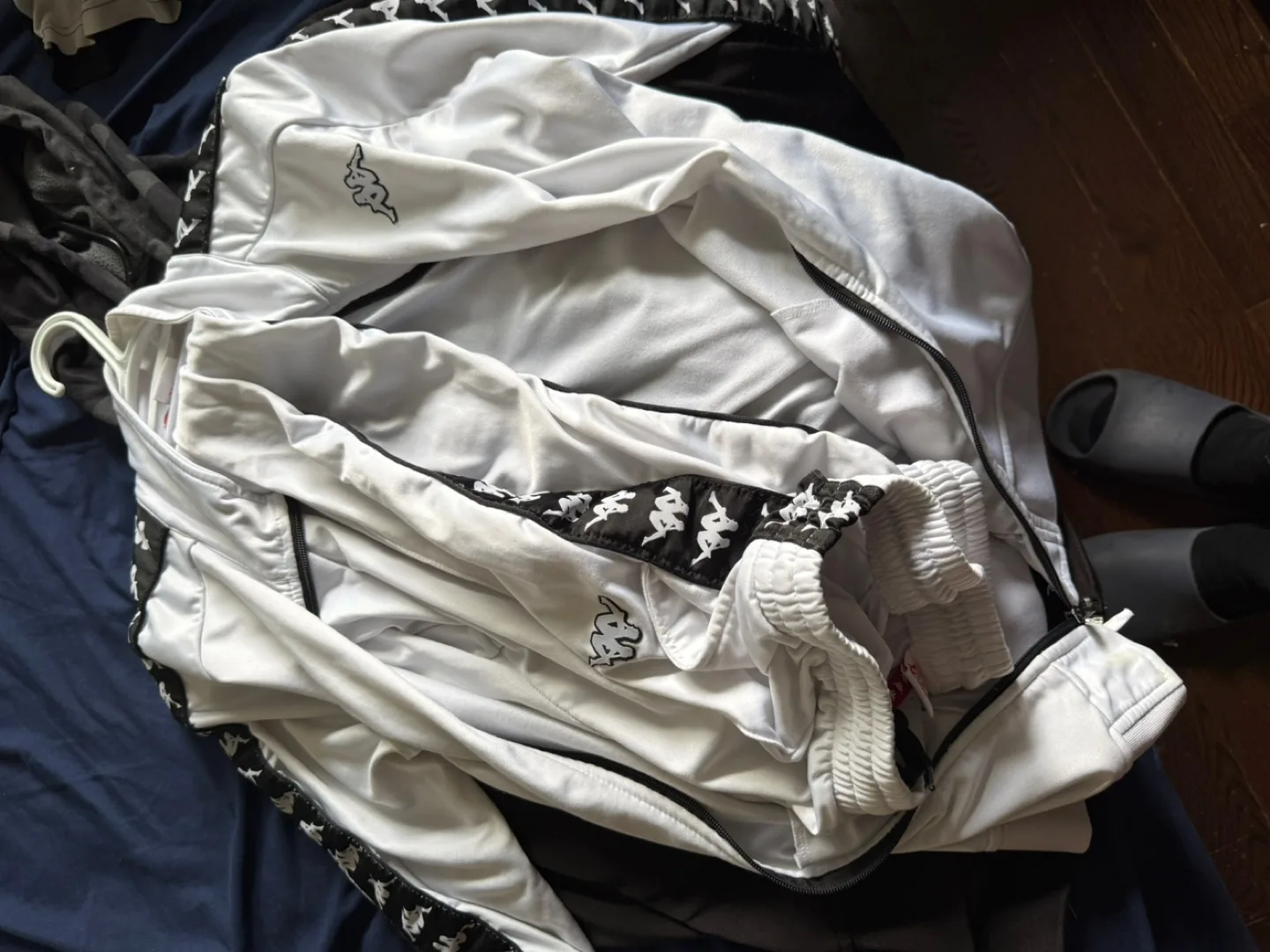 Kappa White Tracksuit - Size XLarge TOP&BOTTOMS thumbnail