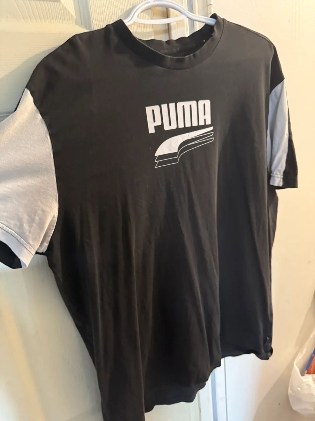 Puma Black & White T-Shirt - Size L thumbnail