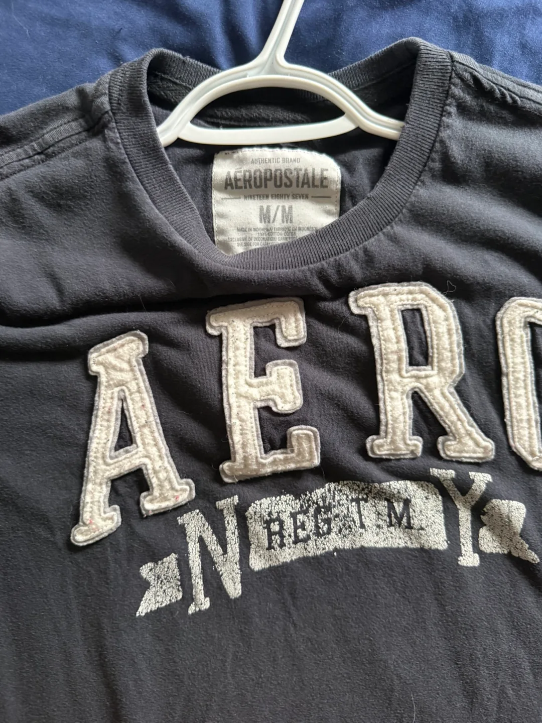 Aeropostale Black T-Shirt - Size M thumbnail