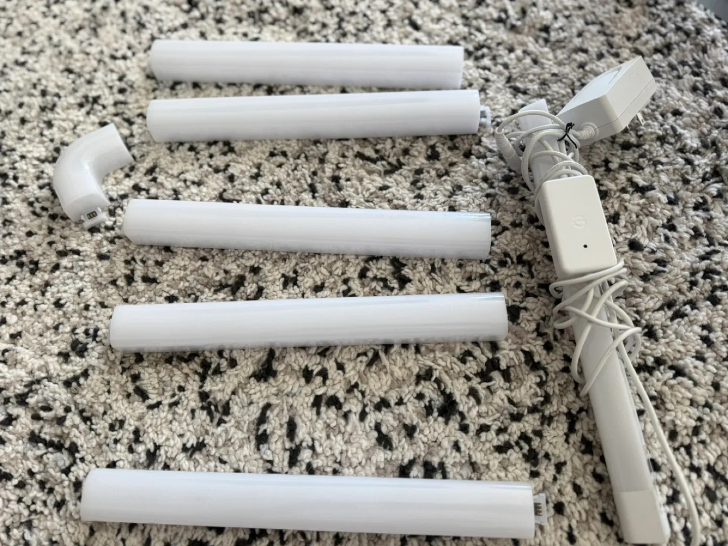 Govee Glide RGBIC 3D Wall Light image indicator(6)