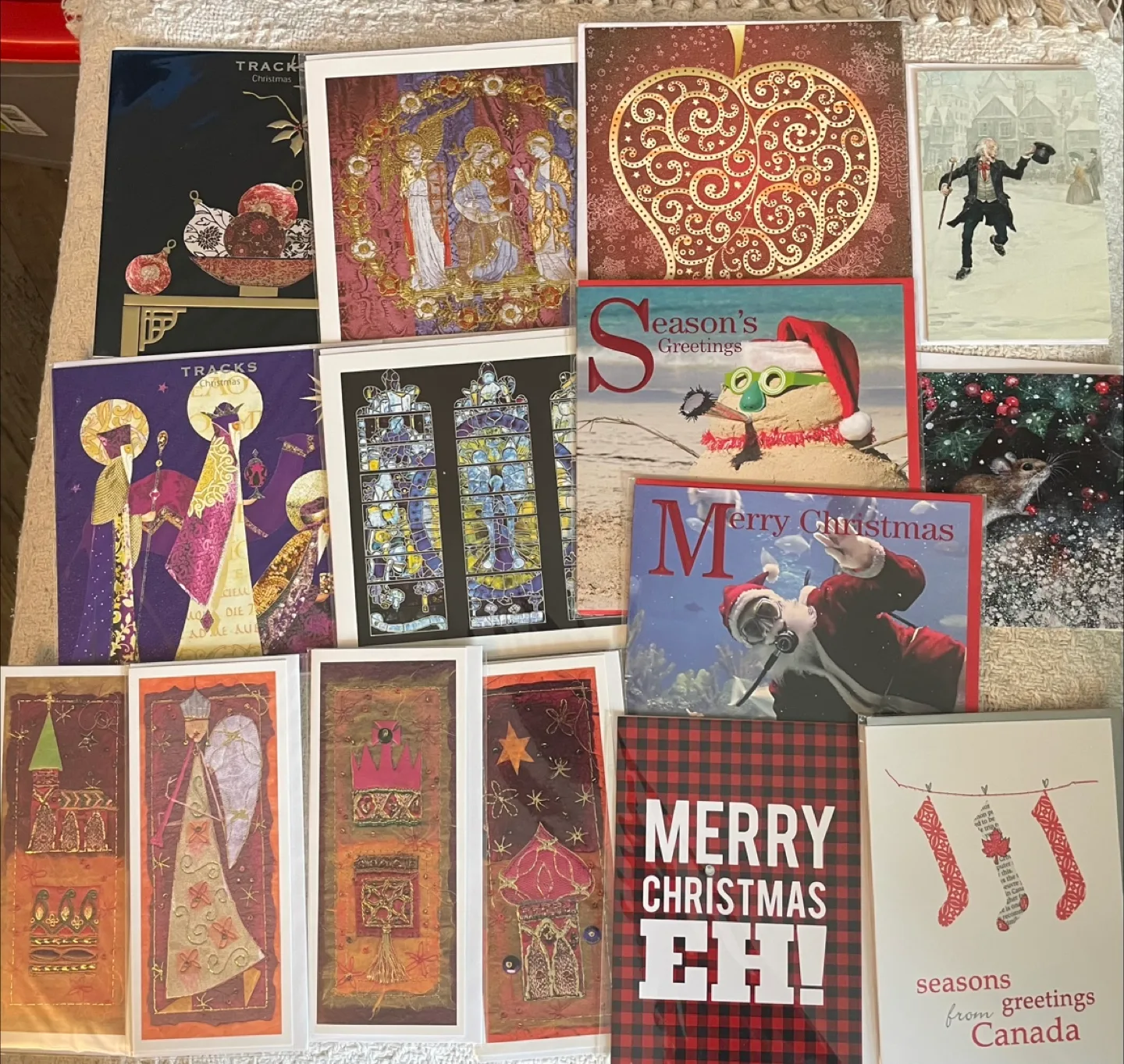 Assorted Bundle of Christmas & Holiday Greeting Cards thumbnail