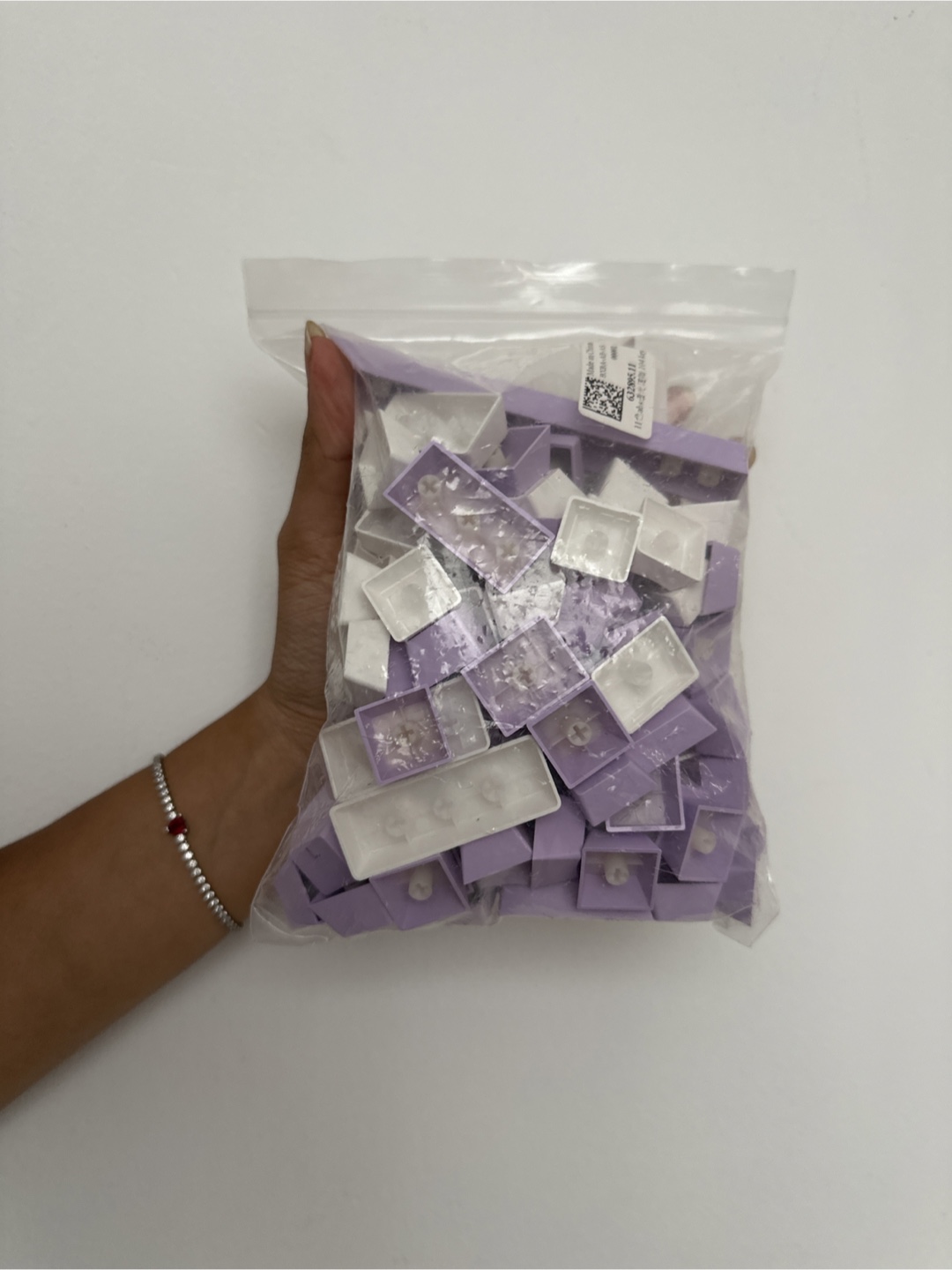 Purple and White key caps !!open to trade!! - photo 2