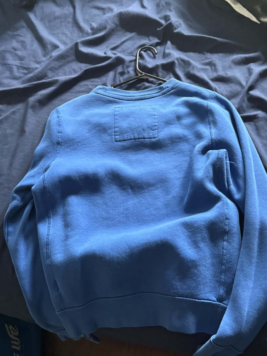 Hollister Blue Crewneck - Size M WORN TWICE - photo 5