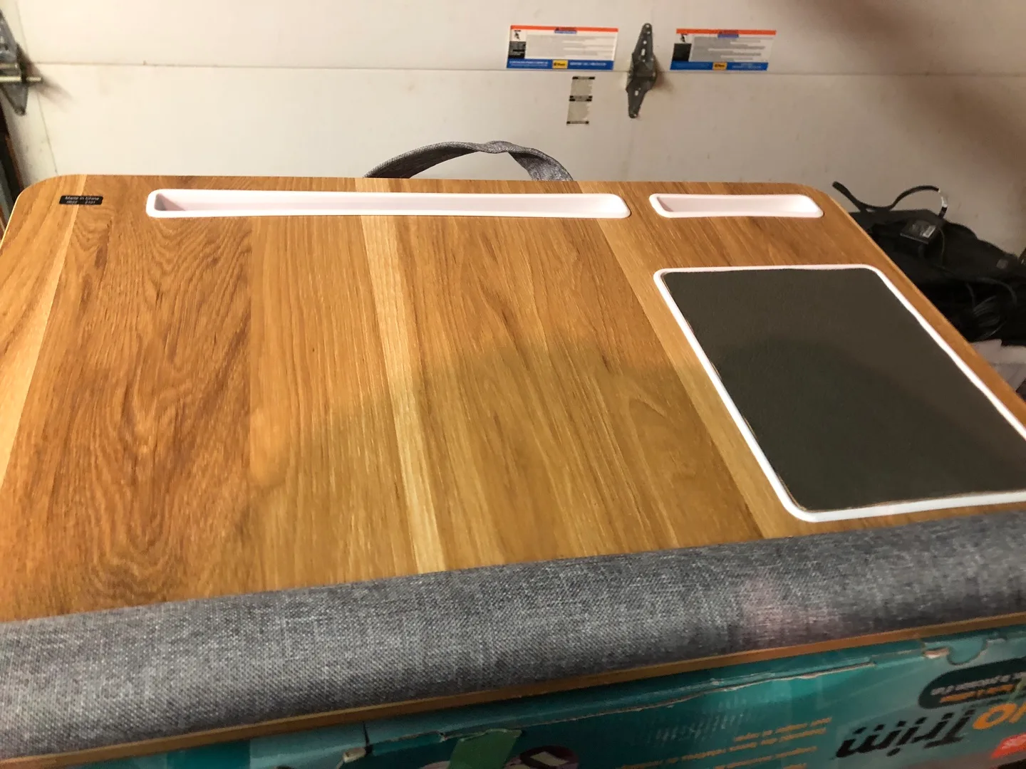 LapGear Lap Desk - Wood Grain image indicator(2)