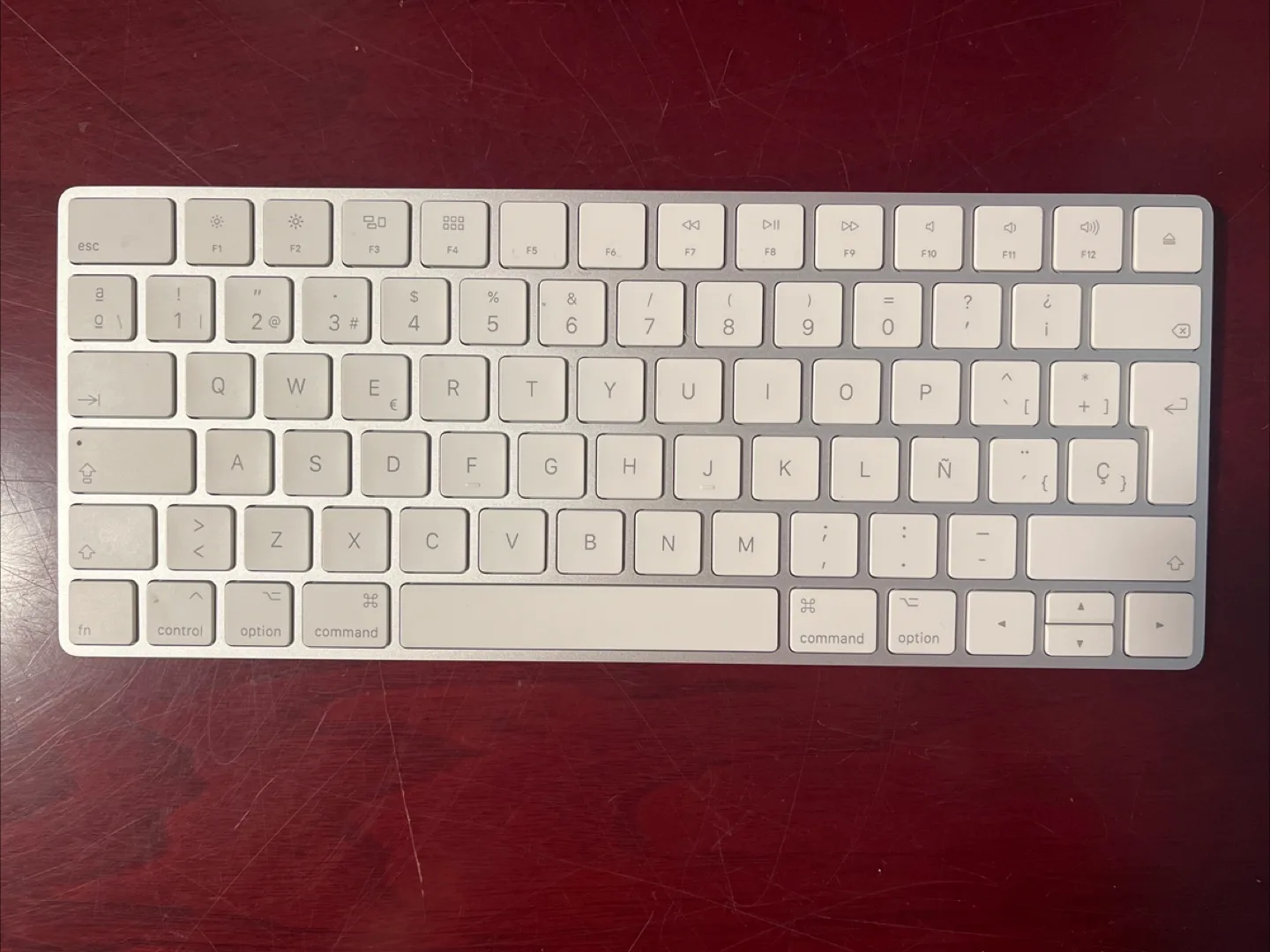 Apple Magic Keyboard image indicator(2)