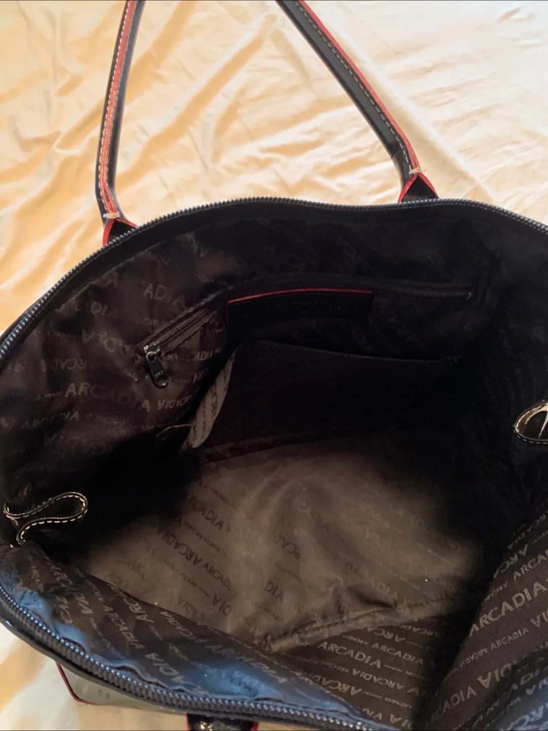 Arcadia Black Patent Leather Handbag image indicator(5)