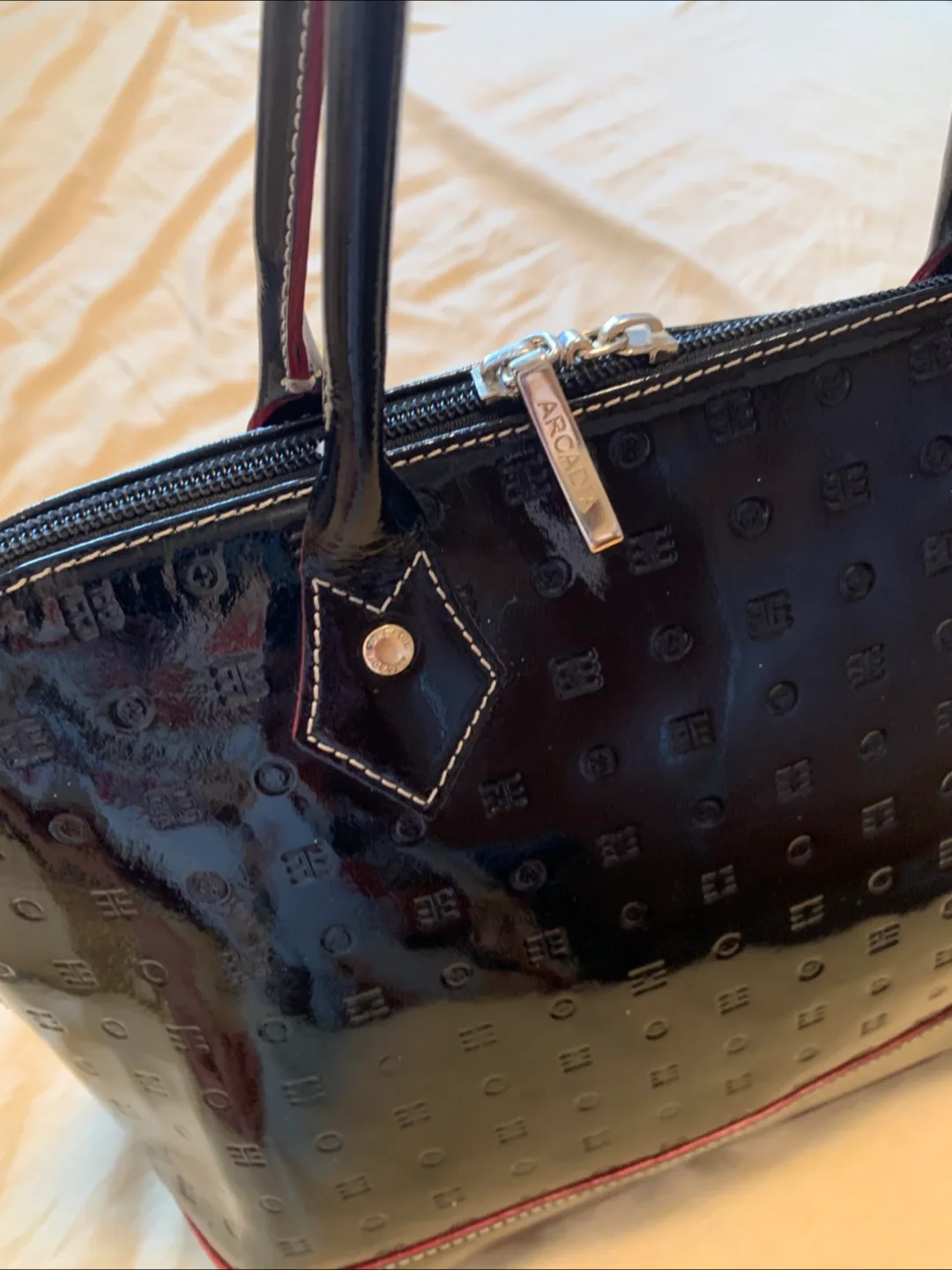 Arcadia Black Patent Leather Handbag image indicator(3)