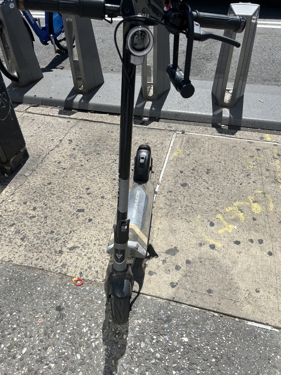 NIU KQi Air Electric Scooter - photo 3