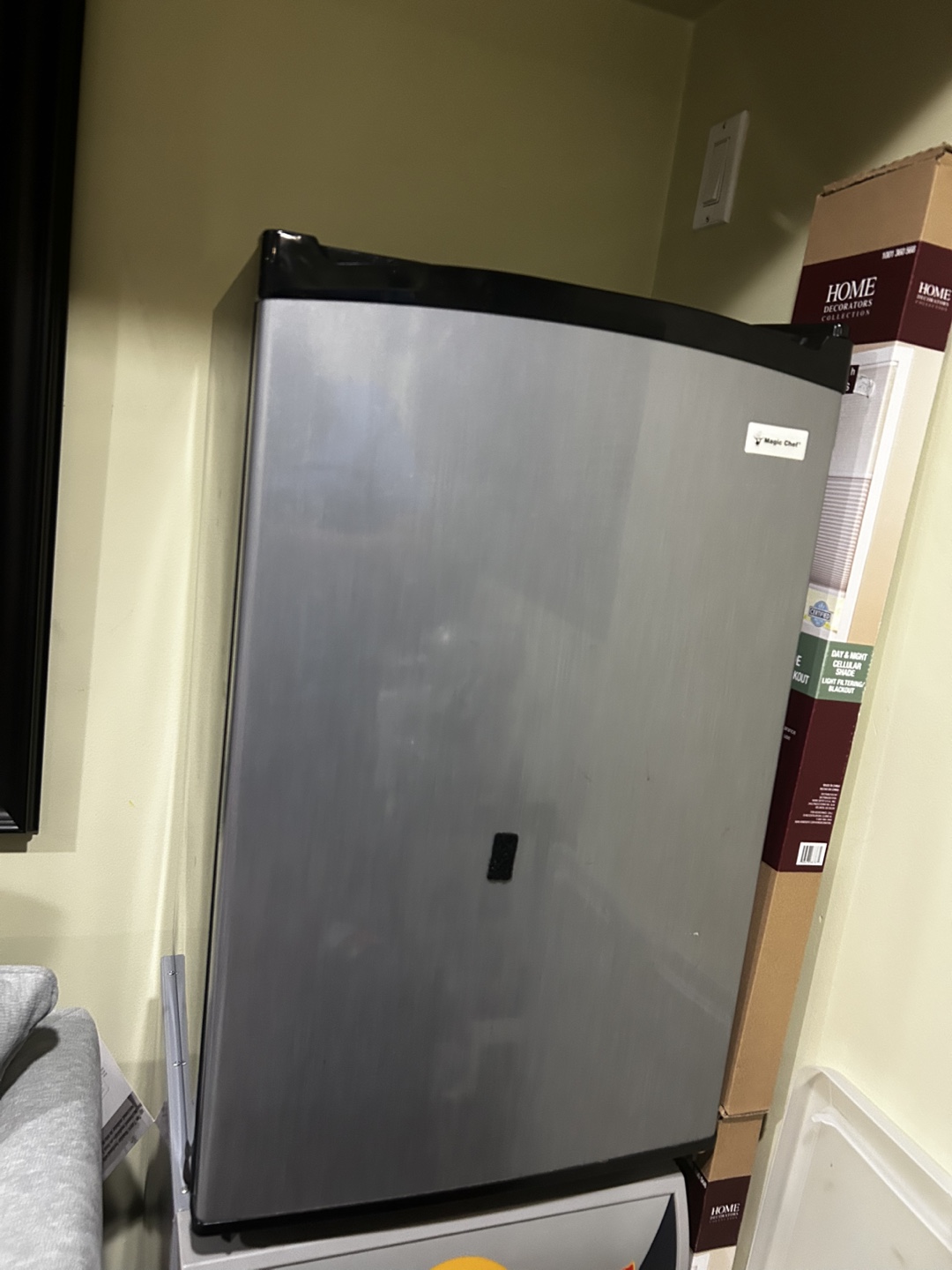 Magic Chef Miniature Refrigerator