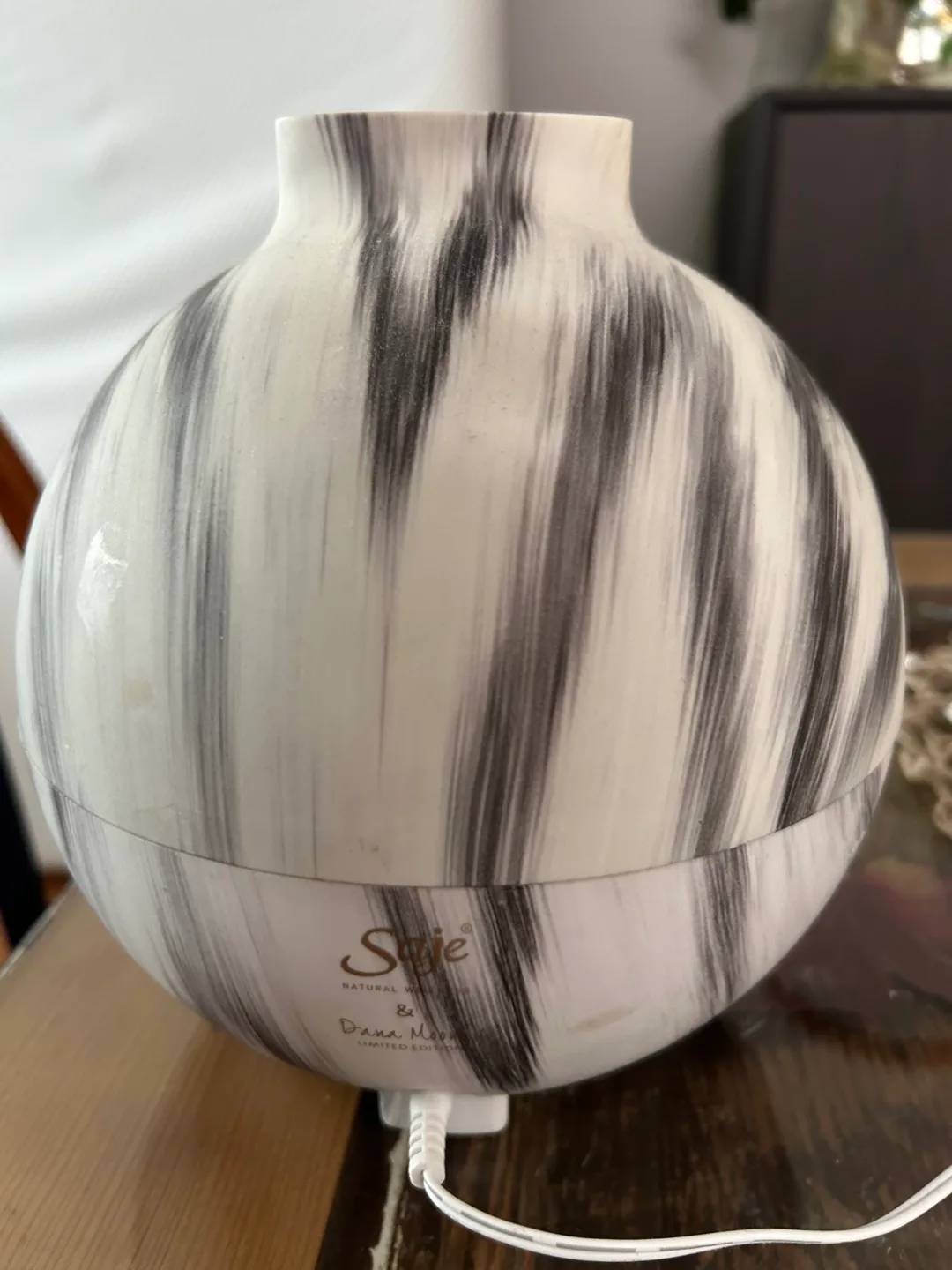 Saje Aroma Om Diffuser thumbnail