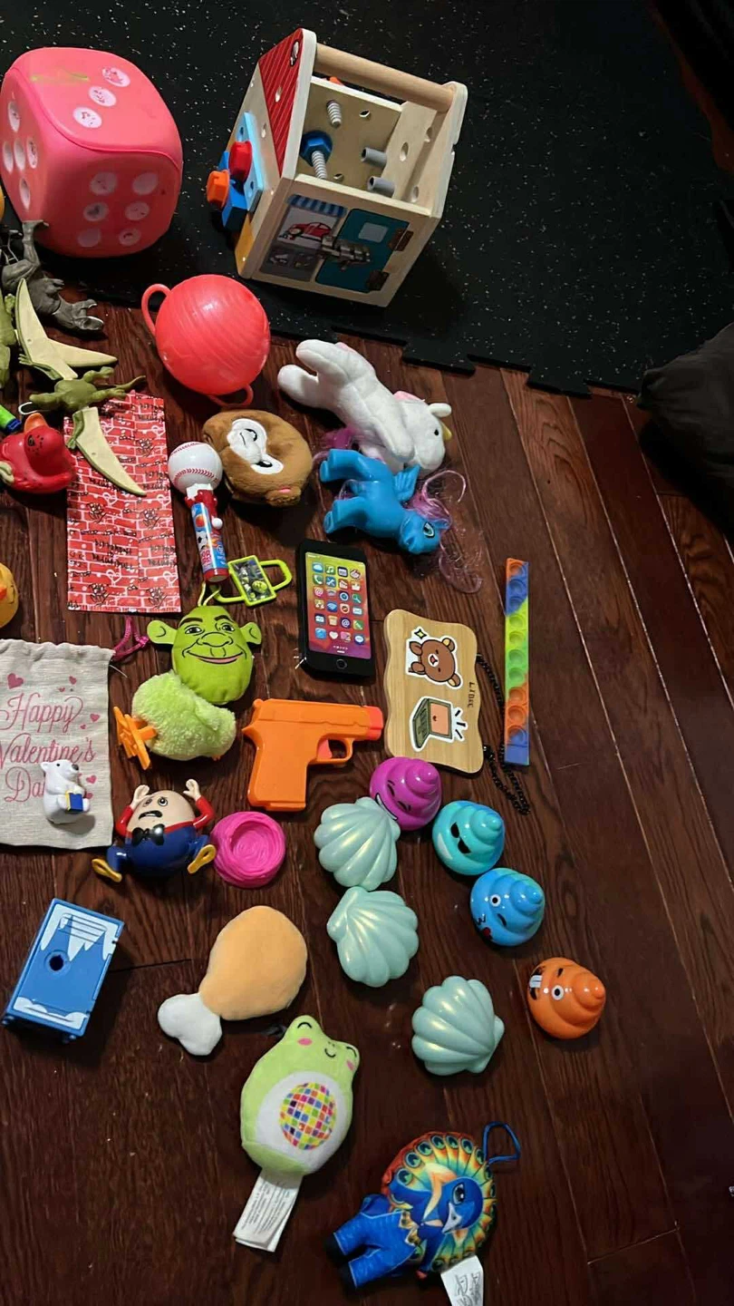 Box of Assorted Toys #freecycle - photo 2
