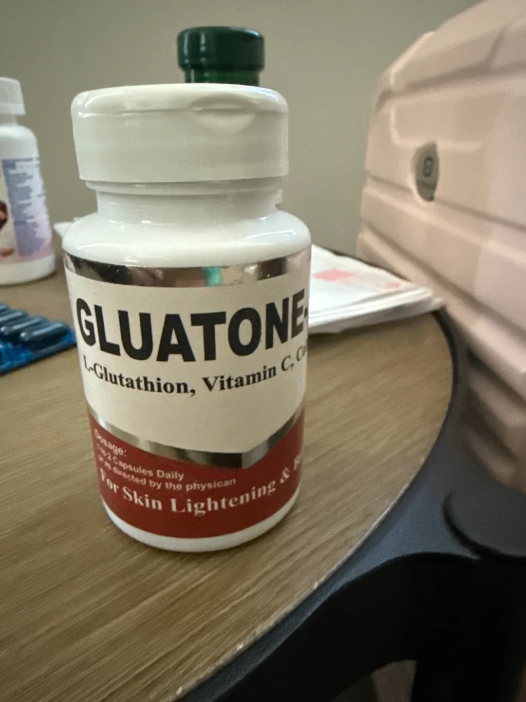 Gluatone L-Glutathione Vitamin C for Skin Lightening thumbnail
