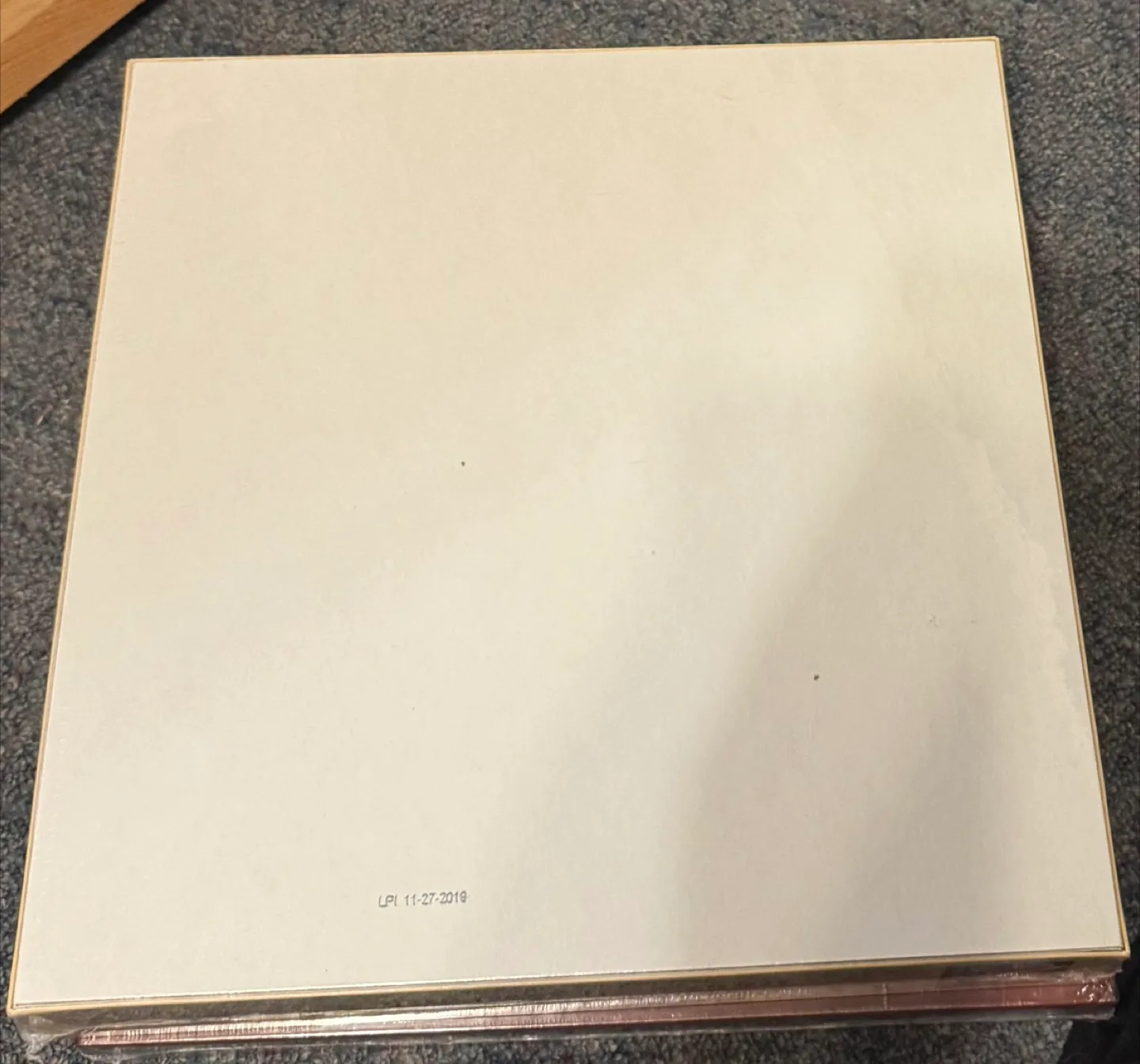 SunSout Trinity of Peace 1000 Piece Jigsaw Puzzle image indicator(2)