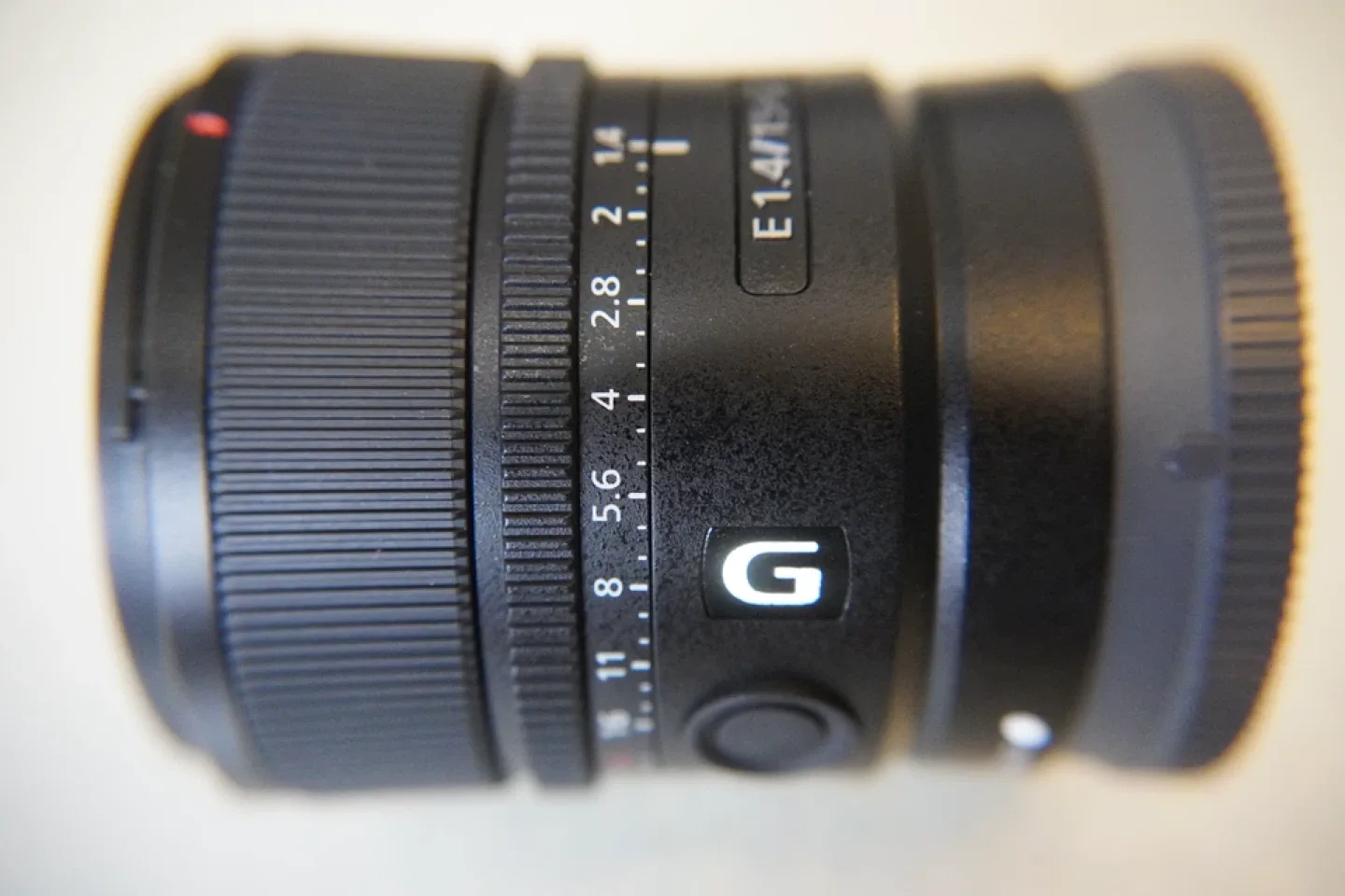 LIKE NEW SONY G LENS - 15mm thumbnail