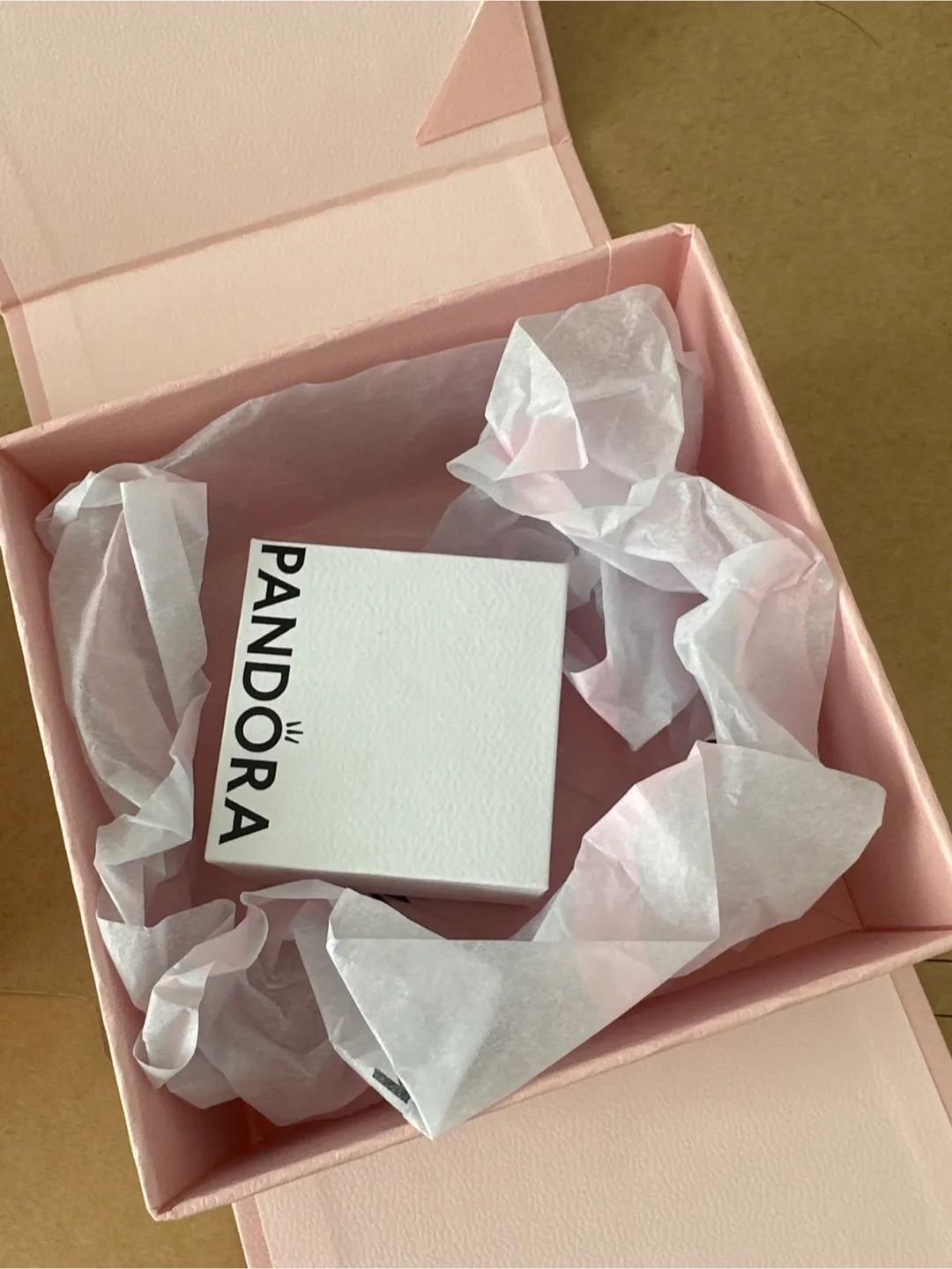 2 Pandora Pink Jewellery Box image indicator(2)