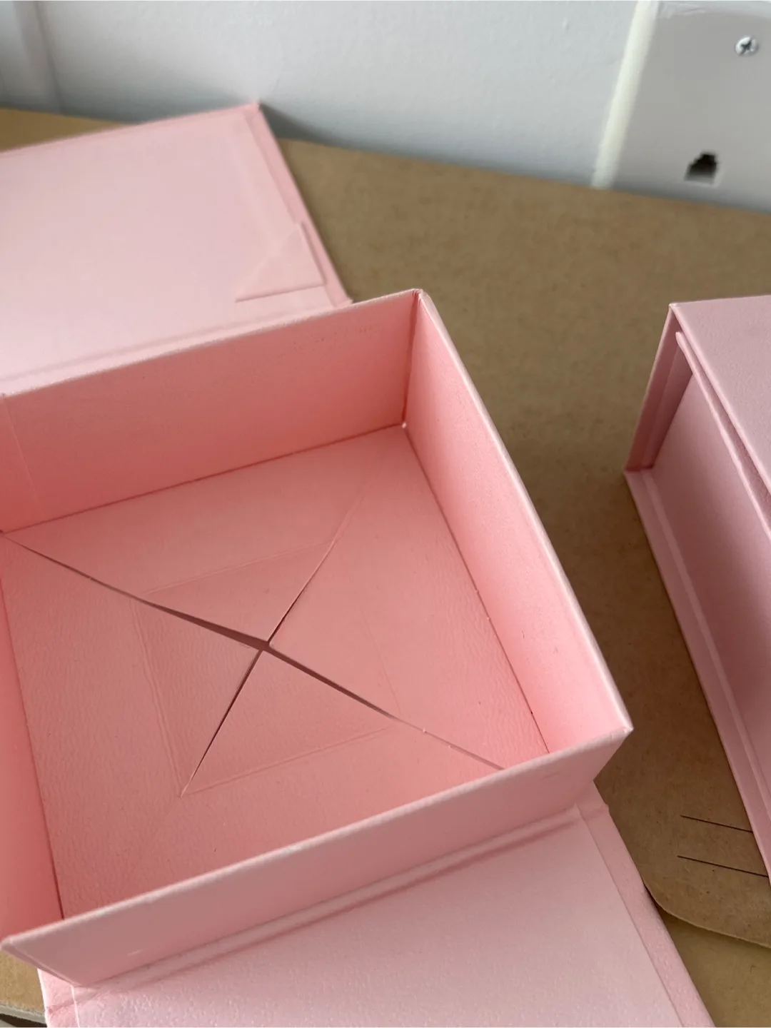 2 Pandora Pink Jewellery Box image indicator(3)