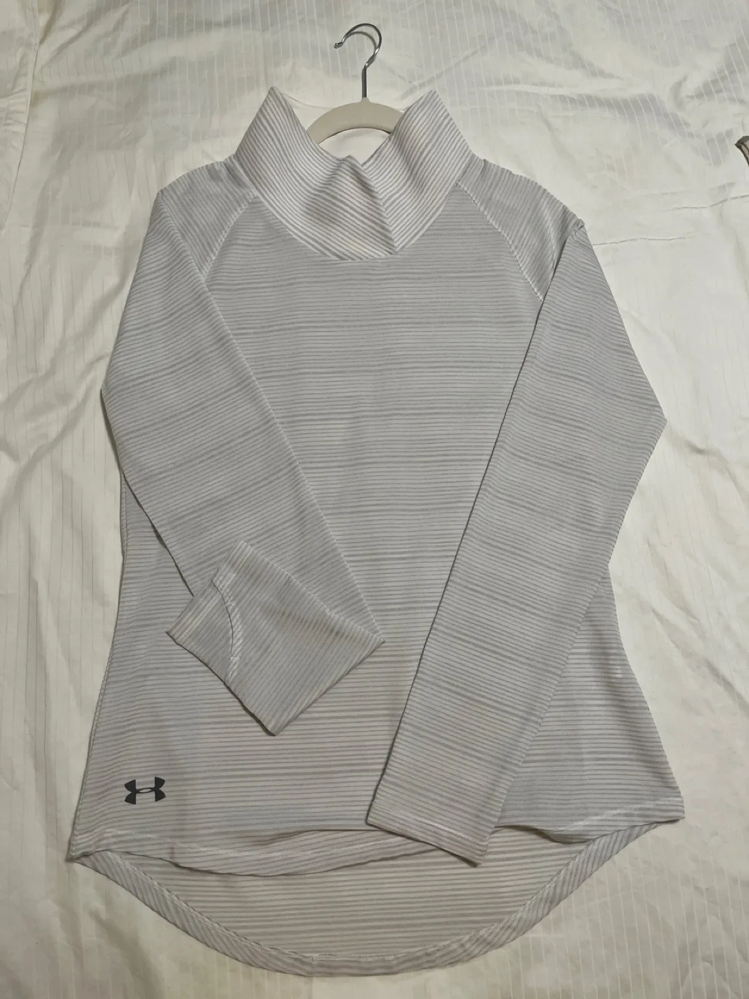 Under Armour Striped Pullover - Size M thumbnail
