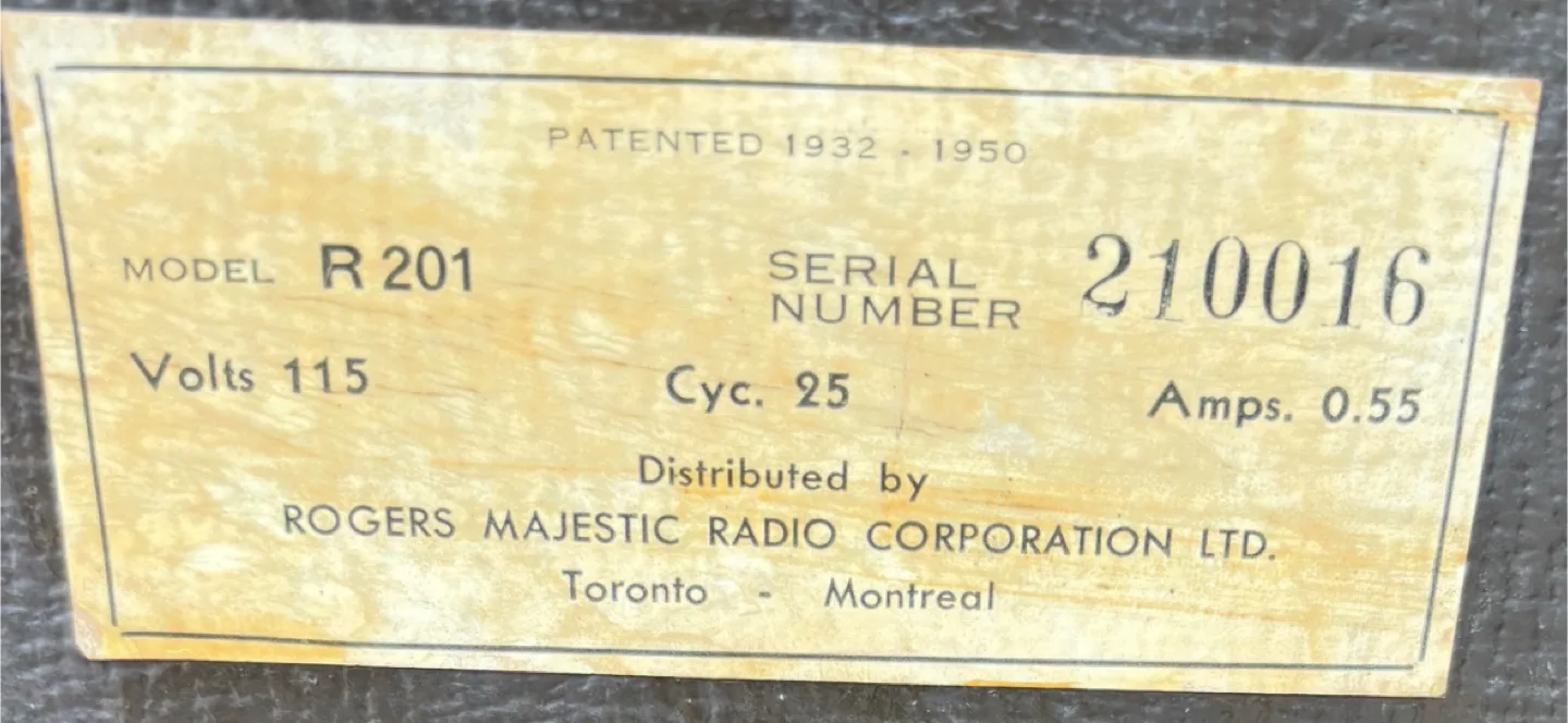 Vintage  Radio Phonograph Combo image indicator(10)